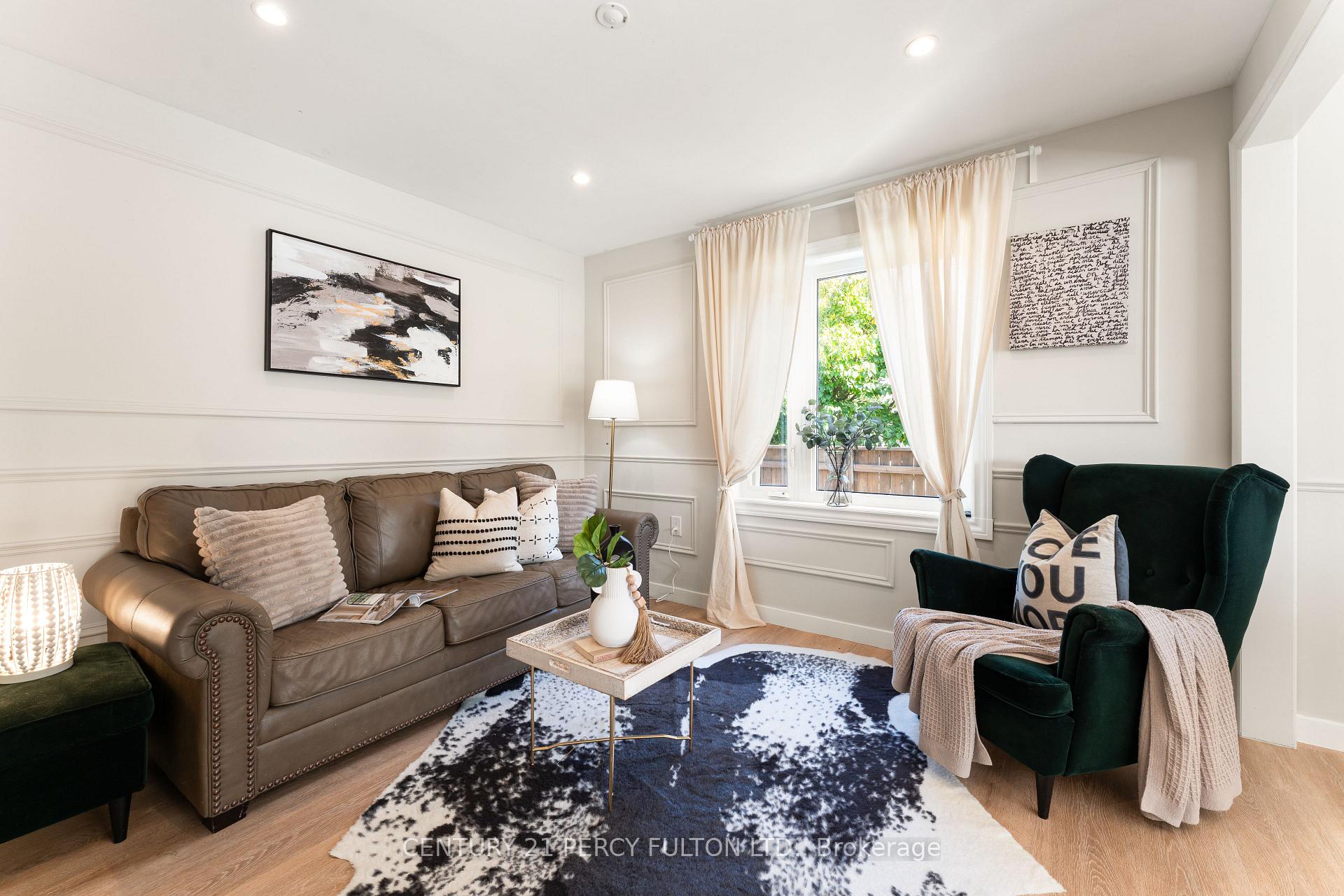 Photo 11 of 34 Topham Road, Toronto, O'Connor-Parkview — HOMEH