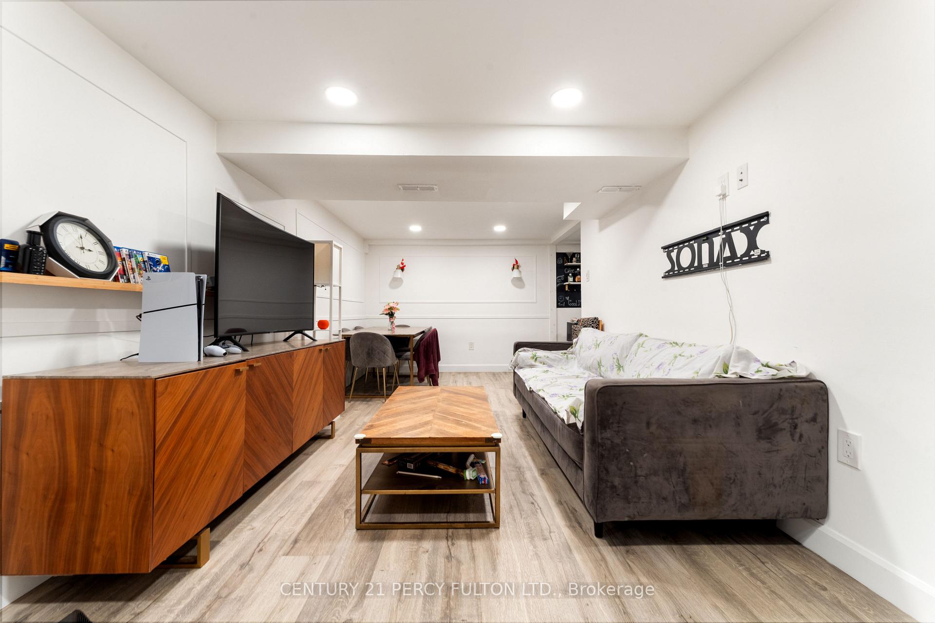 Photo 28 of 34 Topham Road, Toronto, O'Connor-Parkview — HOMEH