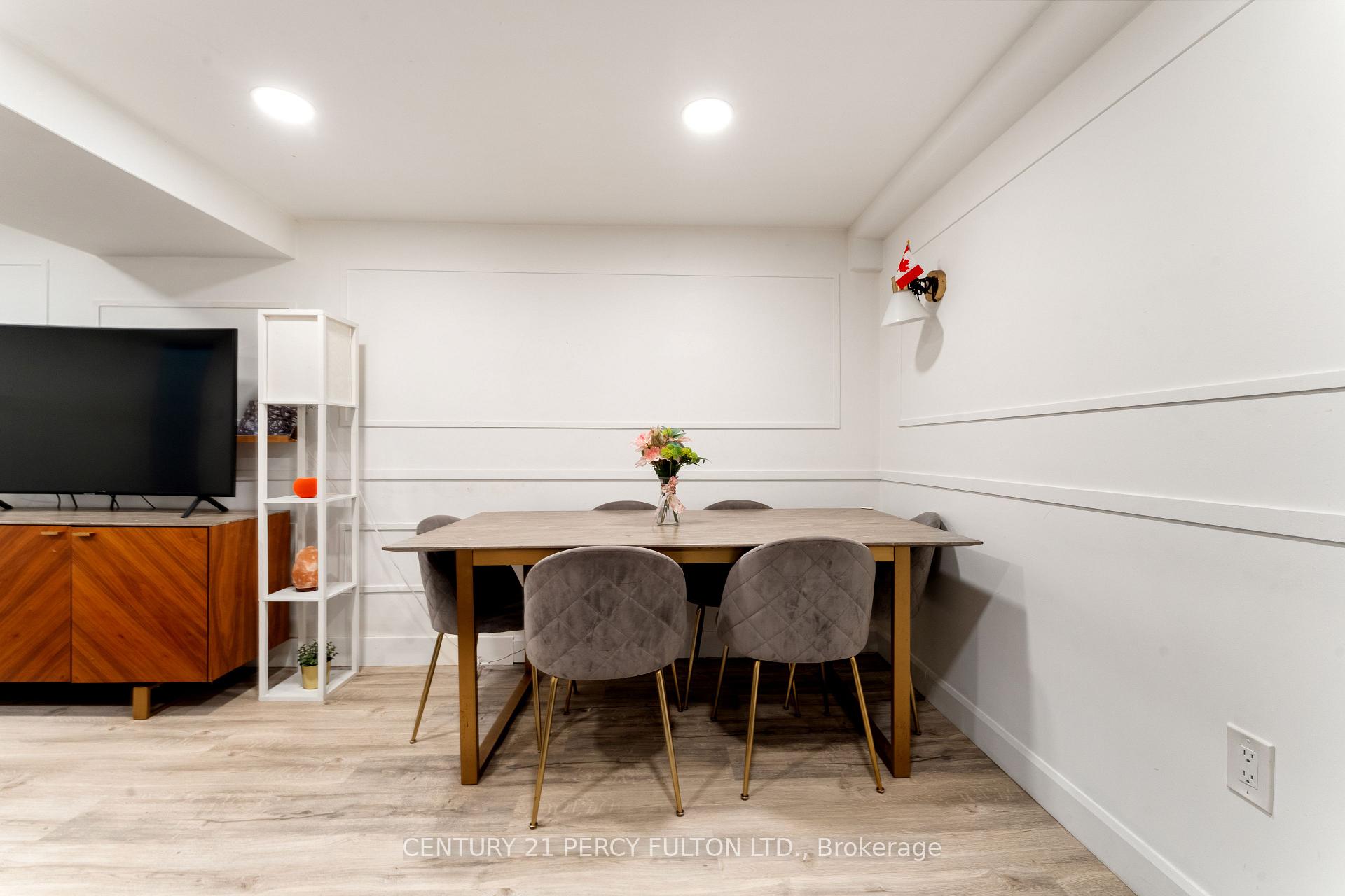 Photo 30 of 34 Topham Road, Toronto, O'Connor-Parkview — HOMEH