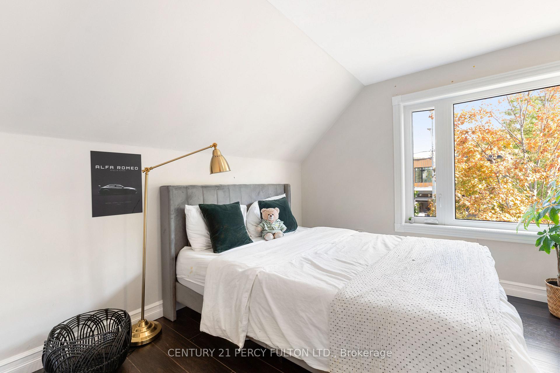 Photo 36 of 34 Topham Road, Toronto, O'Connor-Parkview — HOMEH