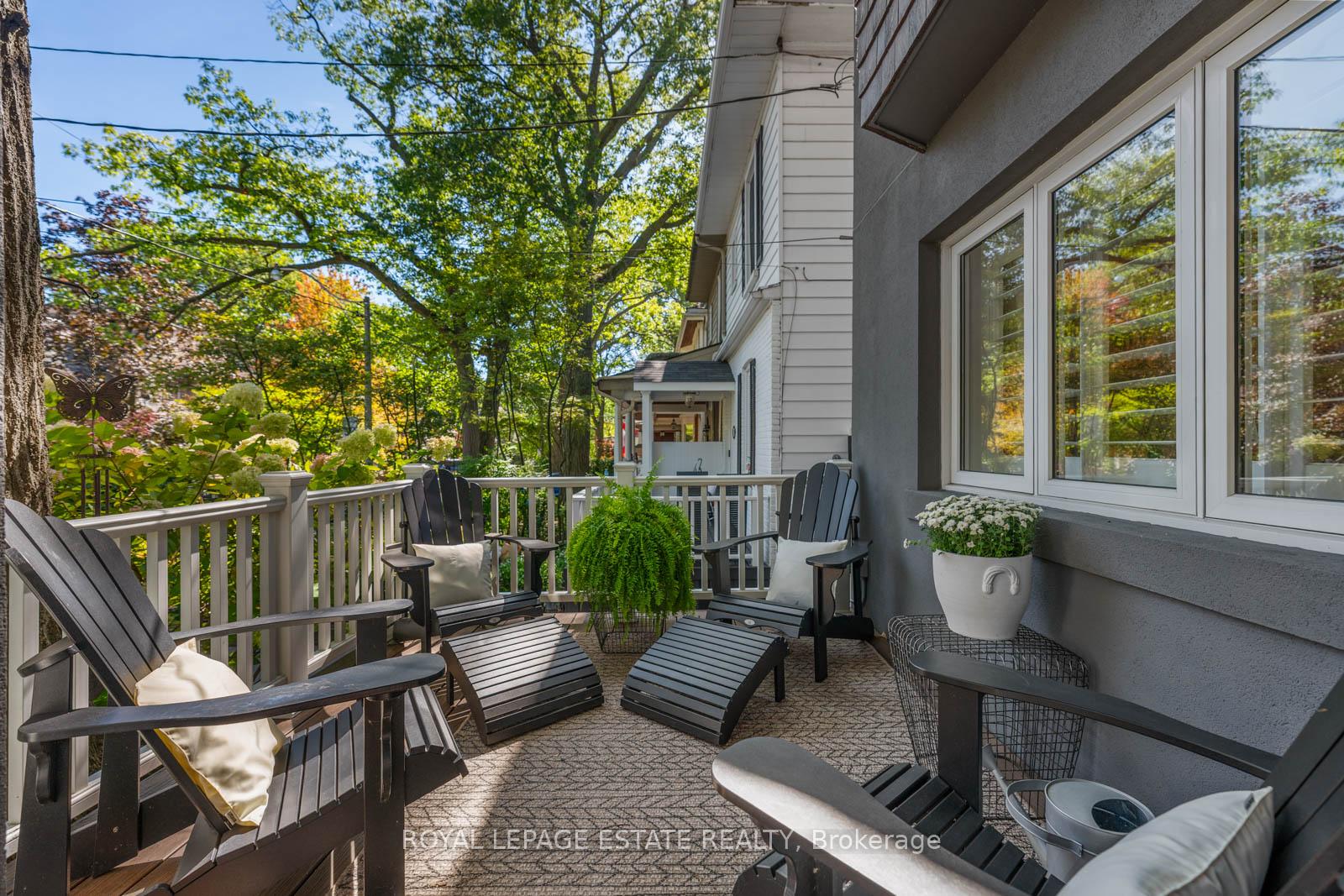 Photo 3 of 242 Willow Avenue, Toronto, The Beaches — HOMEH