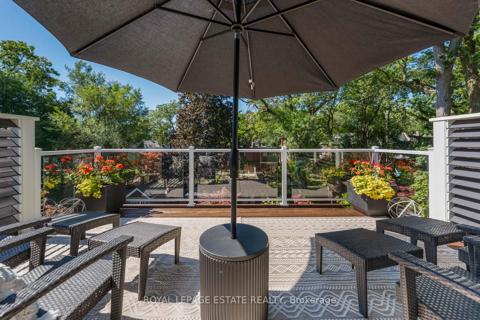 Photo 30 of 242 Willow Avenue, Toronto, The Beaches — HOMEH