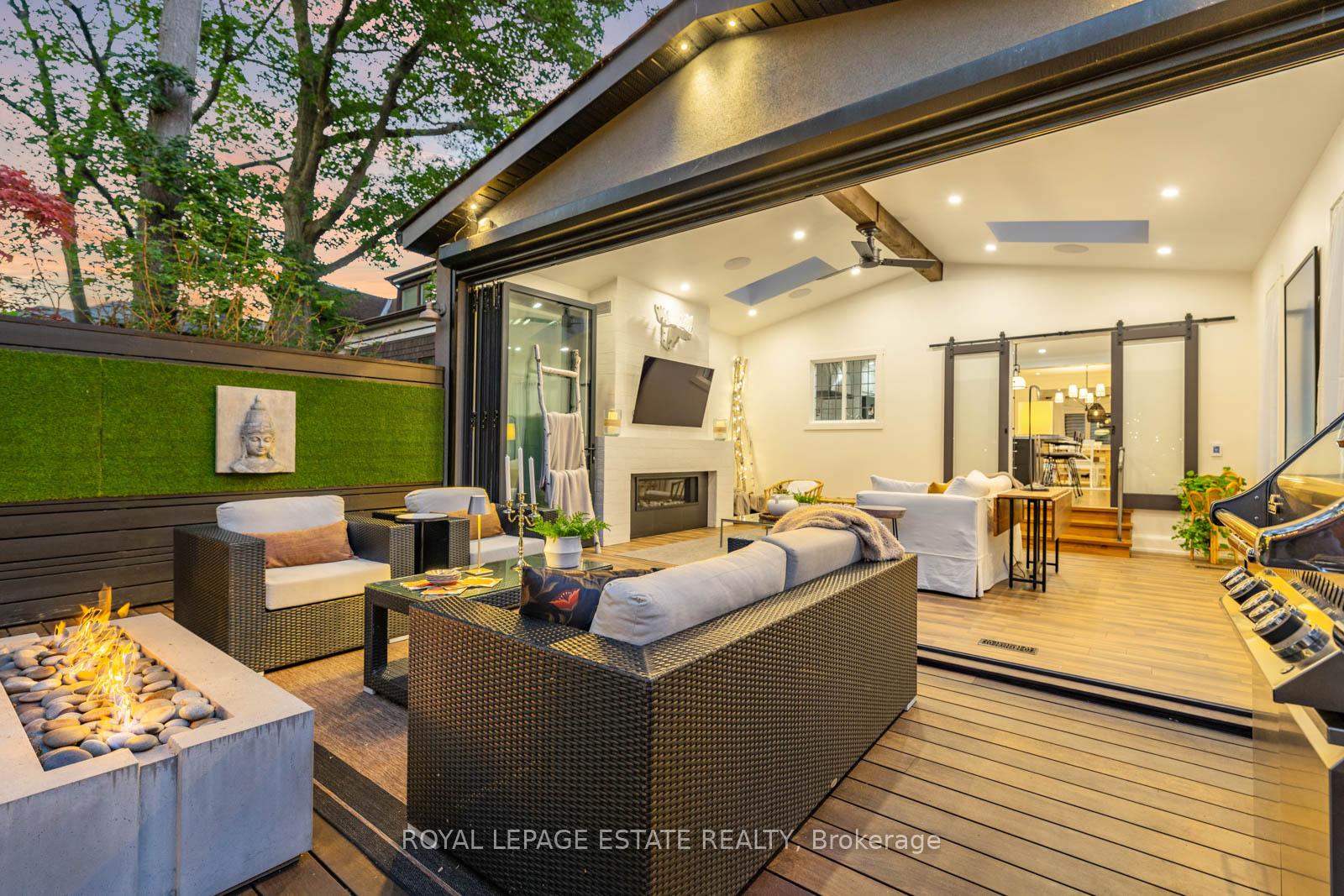 Photo 38 of 242 Willow Avenue, Toronto, The Beaches — HOMEH