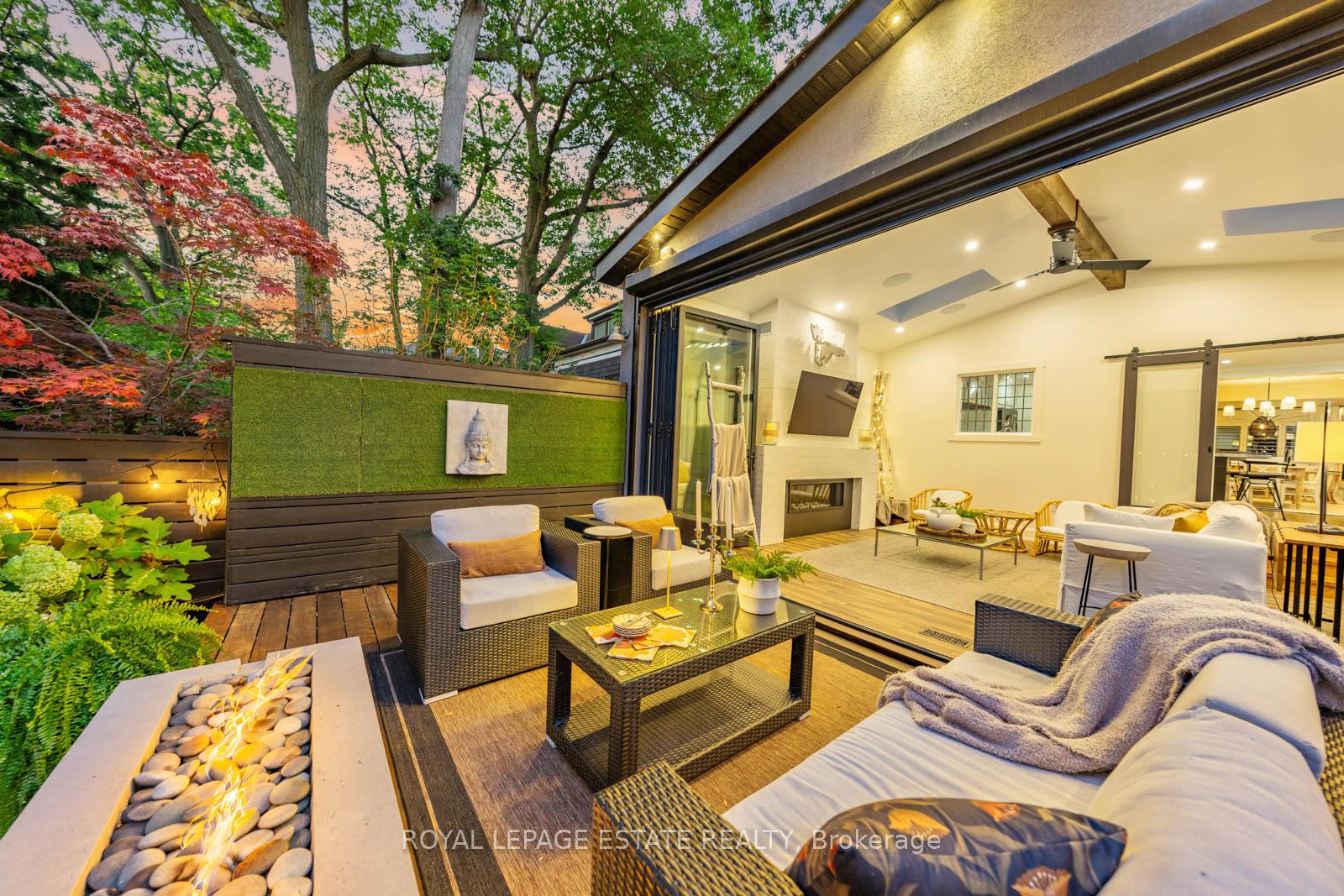Photo 43 of 242 Willow Avenue, Toronto, The Beaches — HOMEH