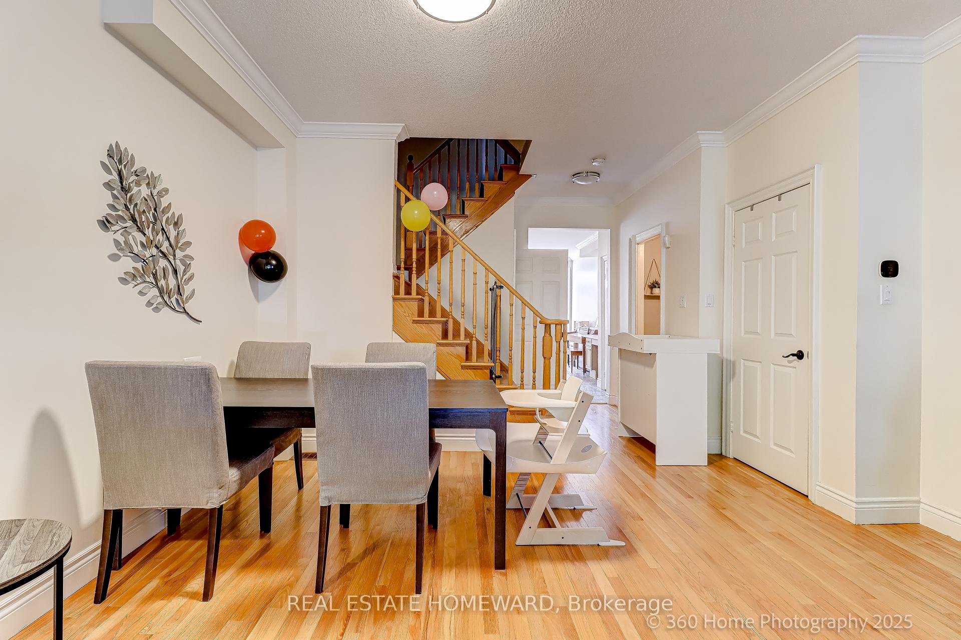 Photo 4 of 49 Ted Reeve Drive, Toronto, East End-Danforth — HOMEH
