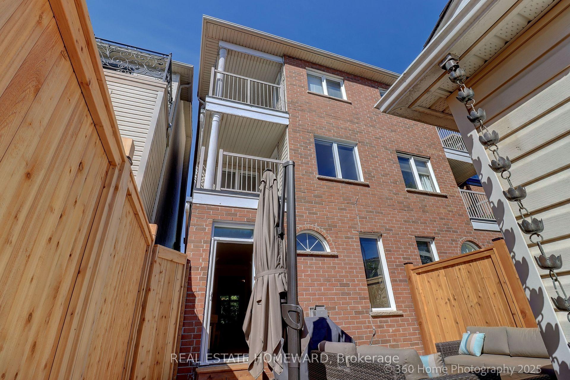 Photo 25 of 49 Ted Reeve Drive, Toronto, East End-Danforth — HOMEH
