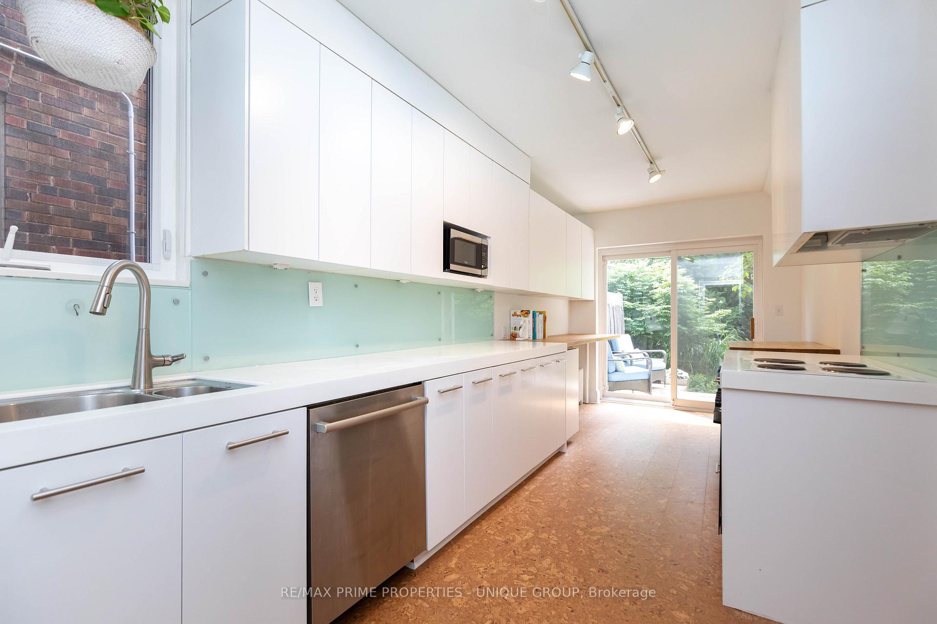 Photo 11 of 437 St Clements Avenue, Toronto, Lawrence Park South — HOMEH