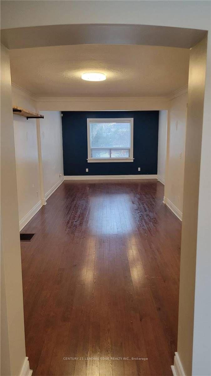 Photo 4 of 213 Woodfield Road, Toronto, Greenwood-Coxwell — HOMEH