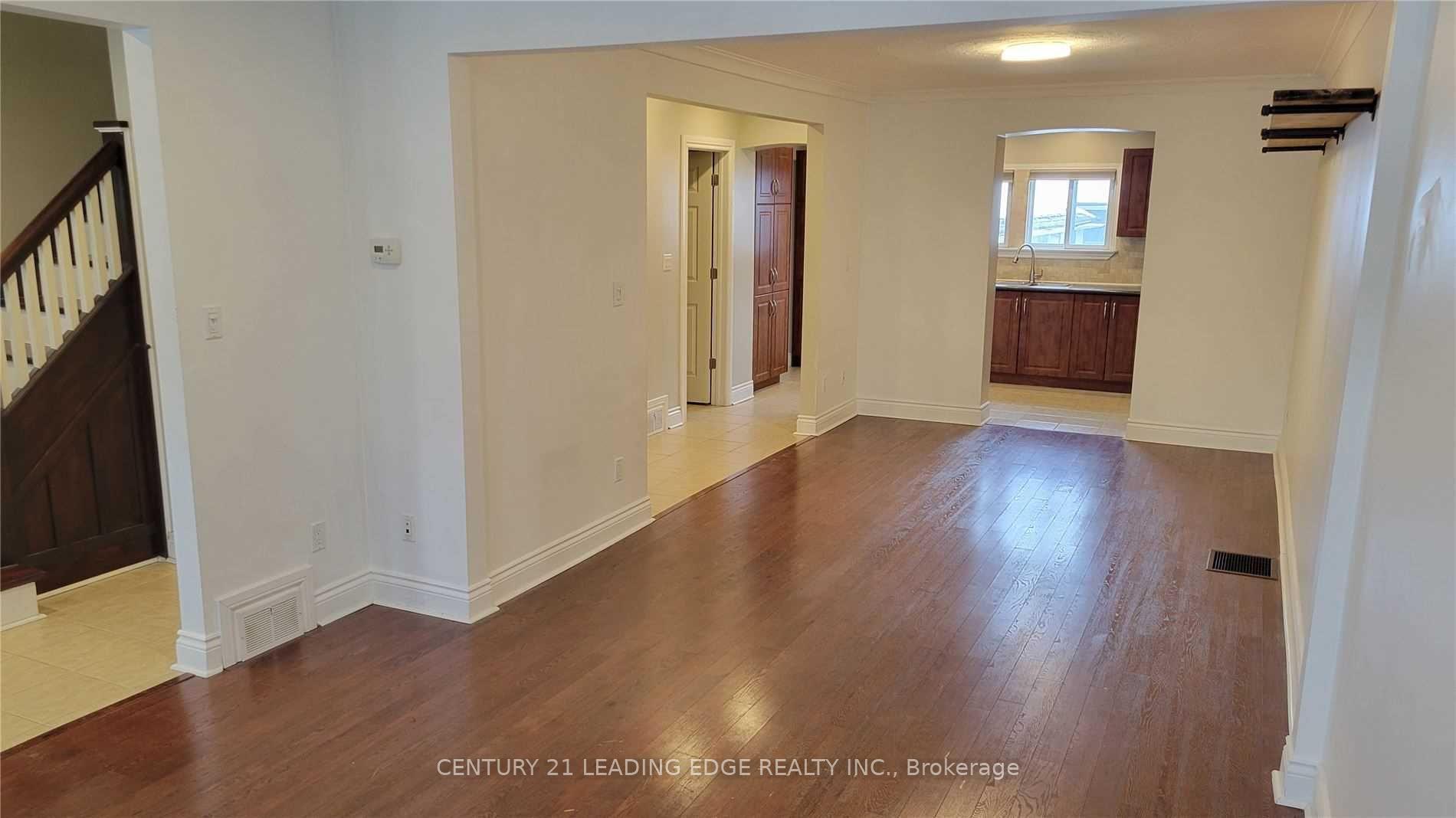 Photo 5 of 213 Woodfield Road, Toronto, Greenwood-Coxwell — HOMEH