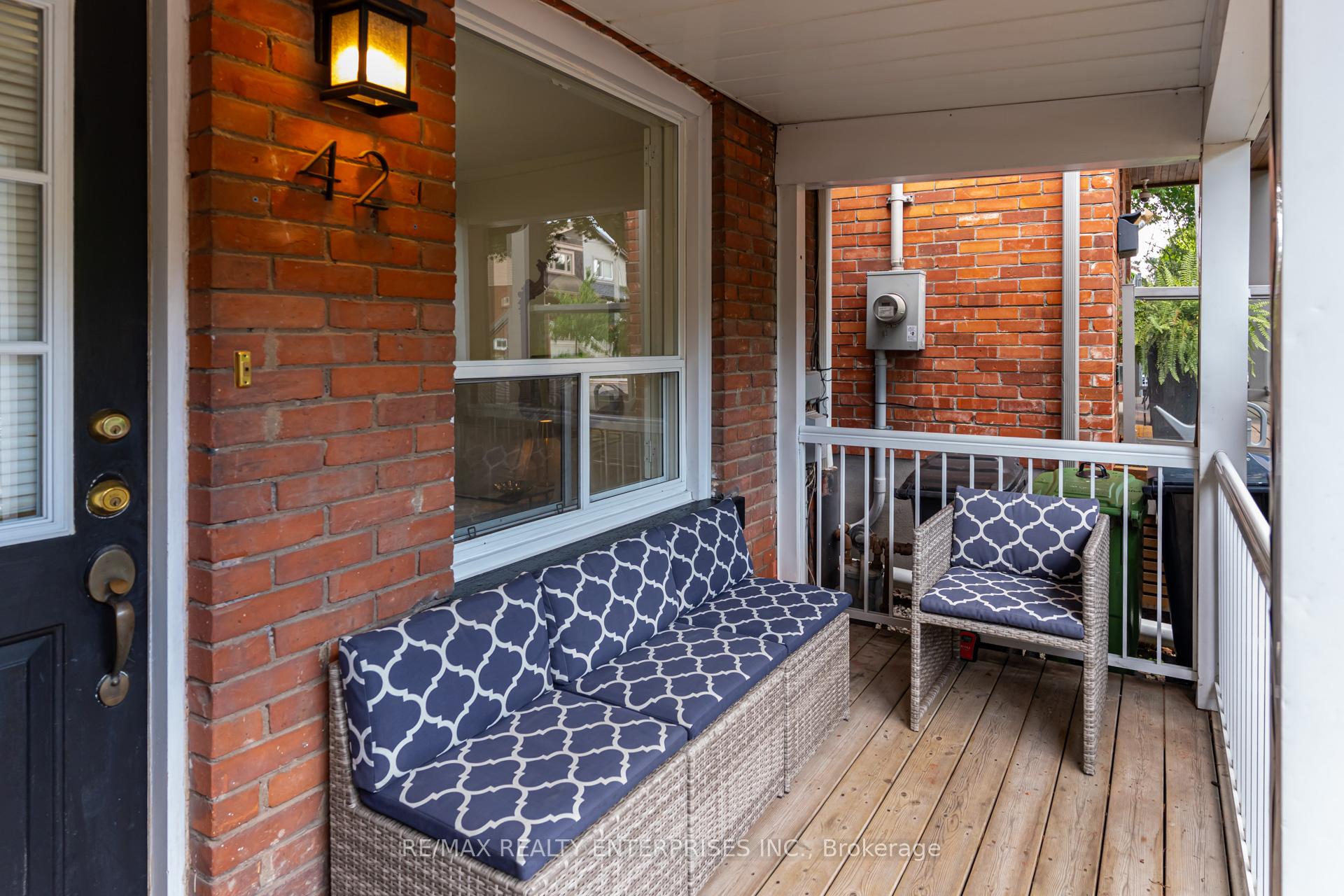 Photo 3 of 42 Roslin Avenue, Toronto, Lawrence Park North — HOMEH