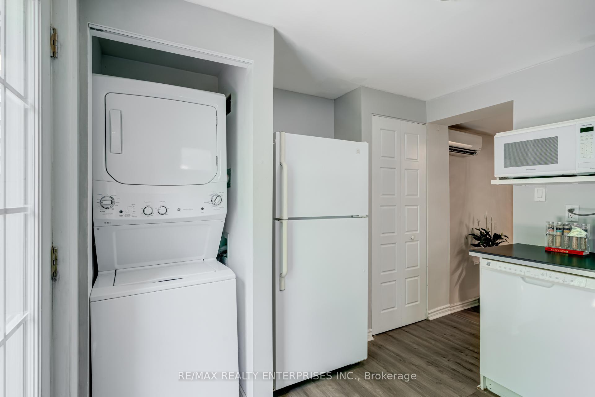 Photo 14 of 42 Roslin Avenue, Toronto, Lawrence Park North — HOMEH