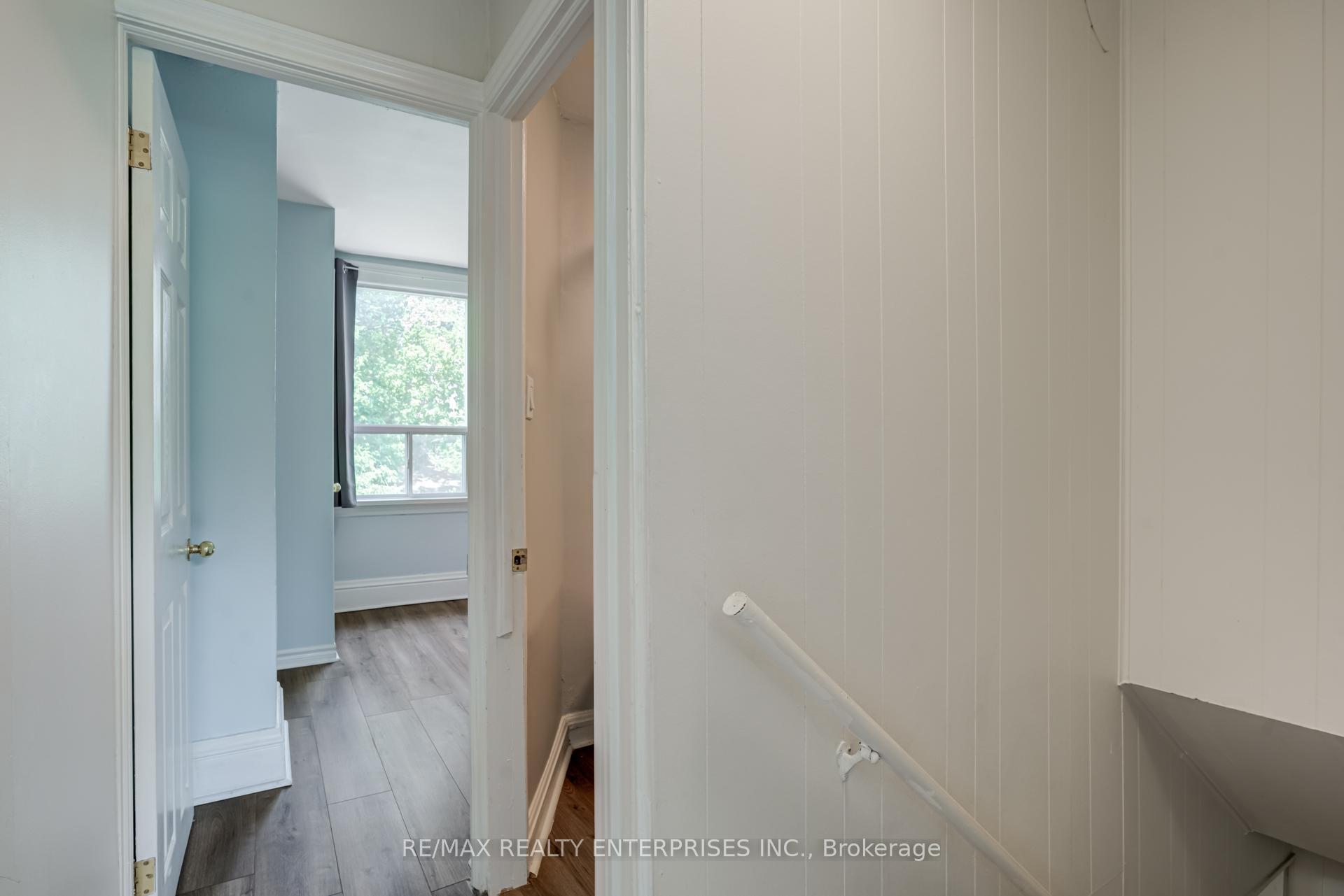 Photo 15 of 42 Roslin Avenue, Toronto, Lawrence Park North — HOMEH