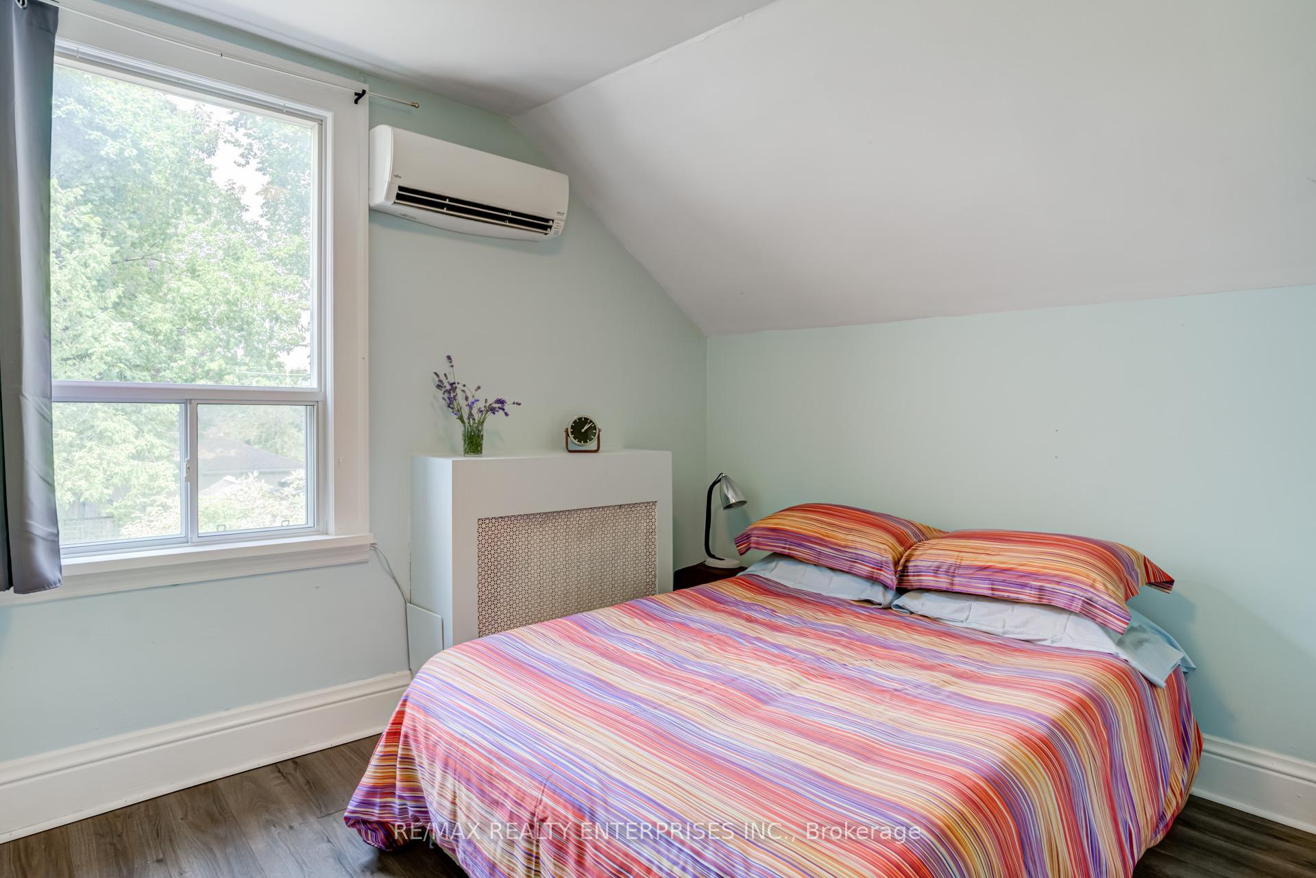 Photo 17 of 42 Roslin Avenue, Toronto, Lawrence Park North — HOMEH