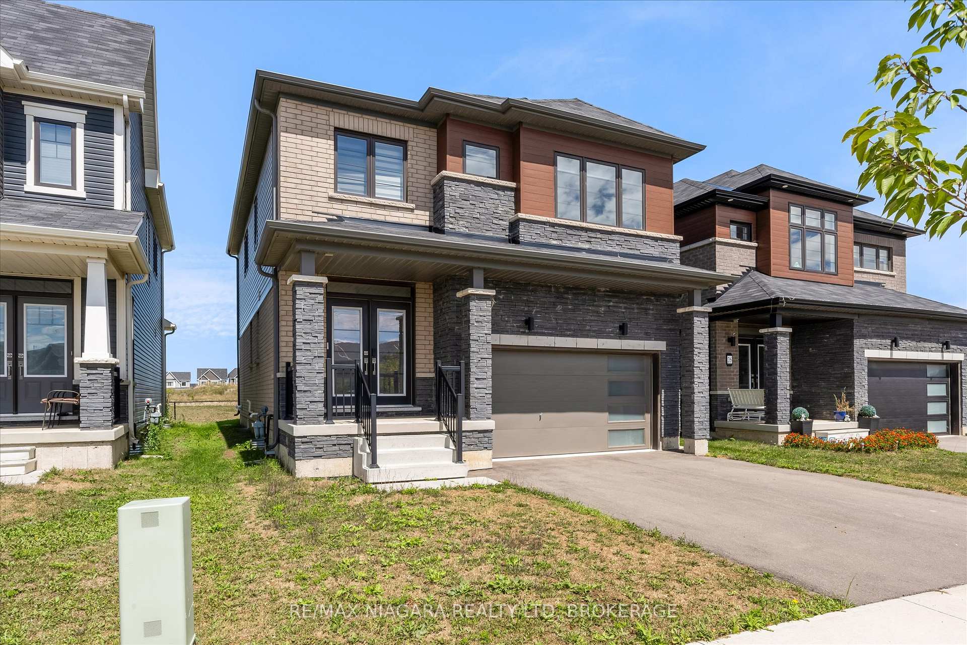 Photo 1 of 22 Peach Street, Thorold, Rolling Meadows — HOMEH