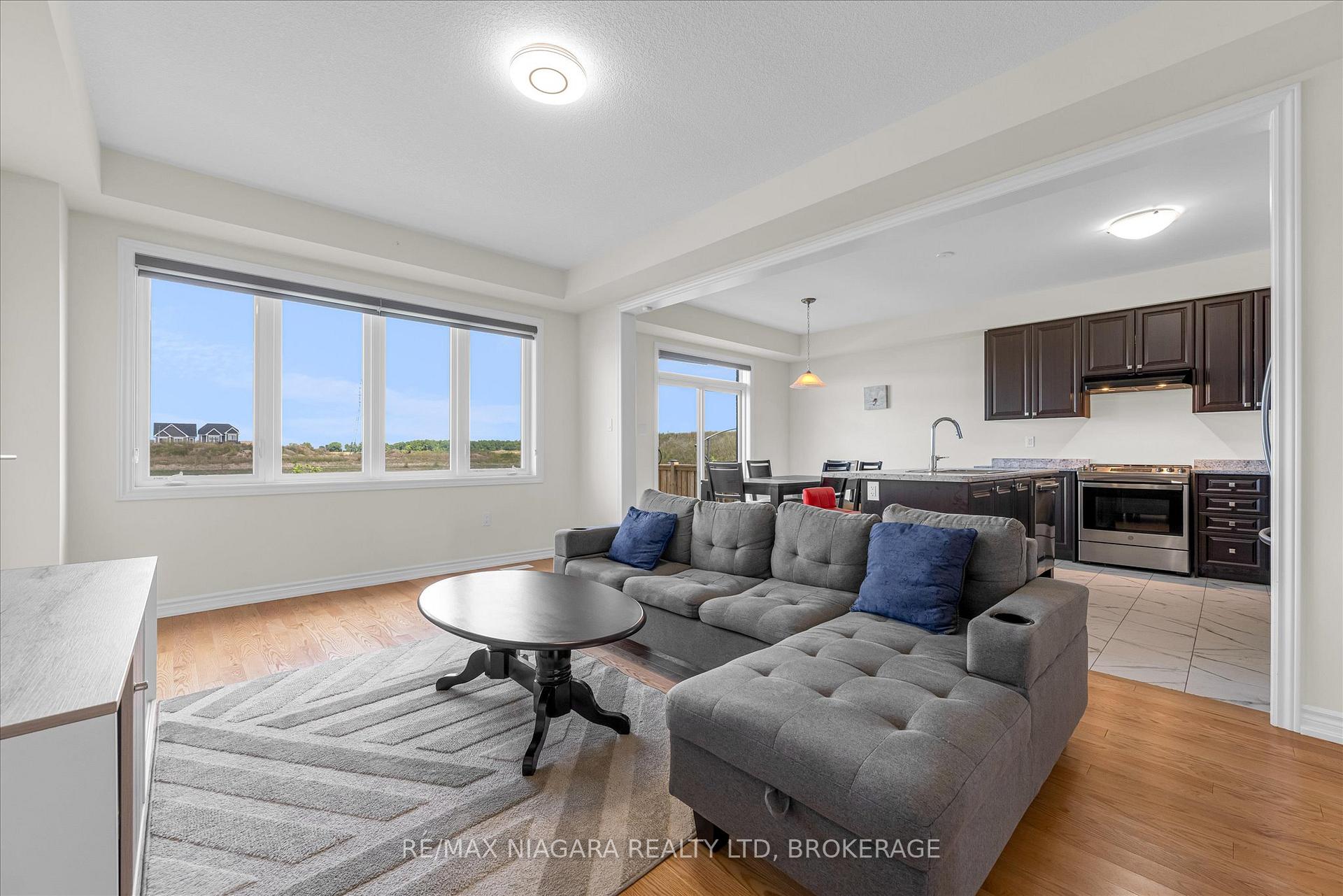 Photo 5 of 22 Peach Street, Thorold, Rolling Meadows — HOMEH