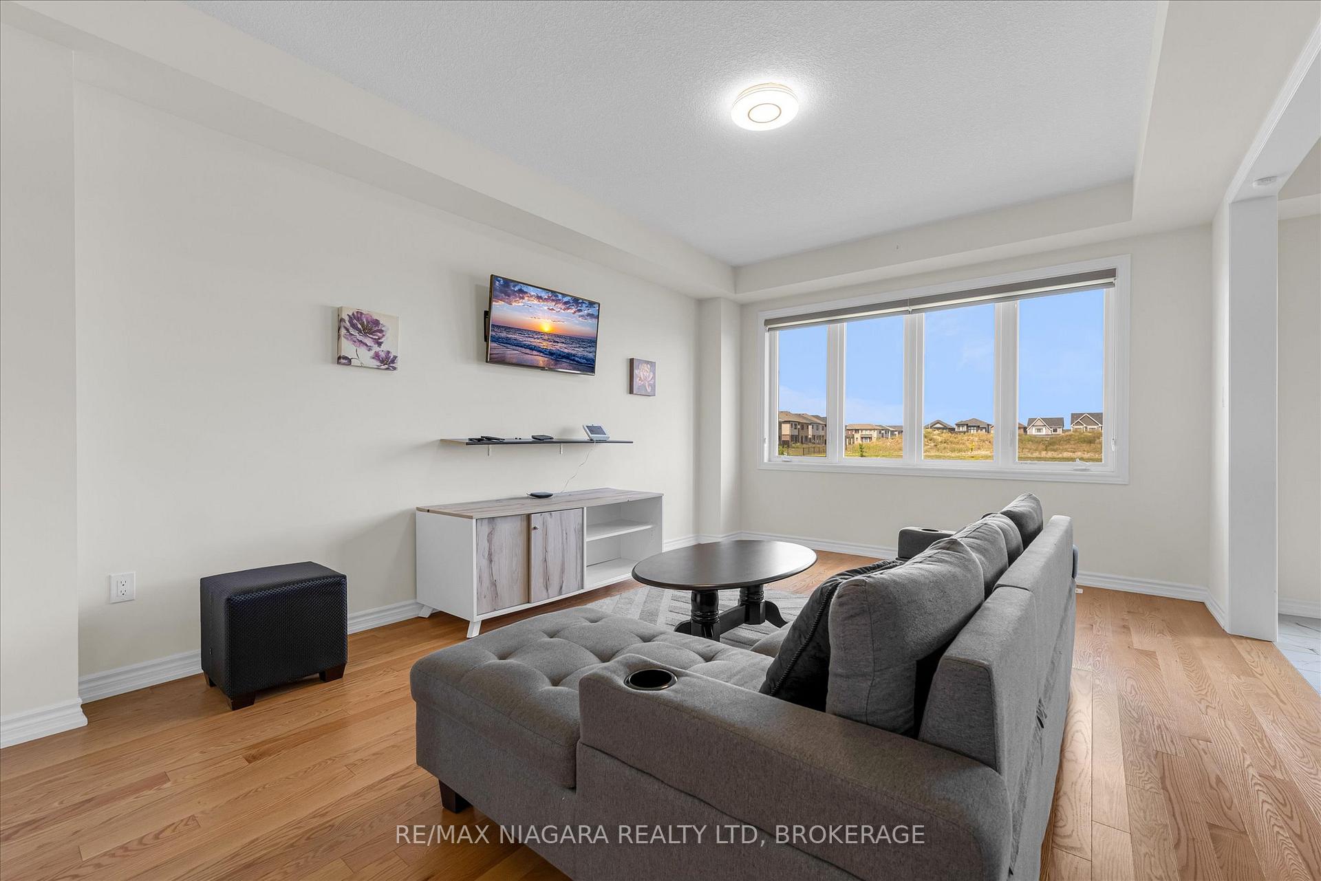 Photo 6 of 22 Peach Street, Thorold, Rolling Meadows — HOMEH