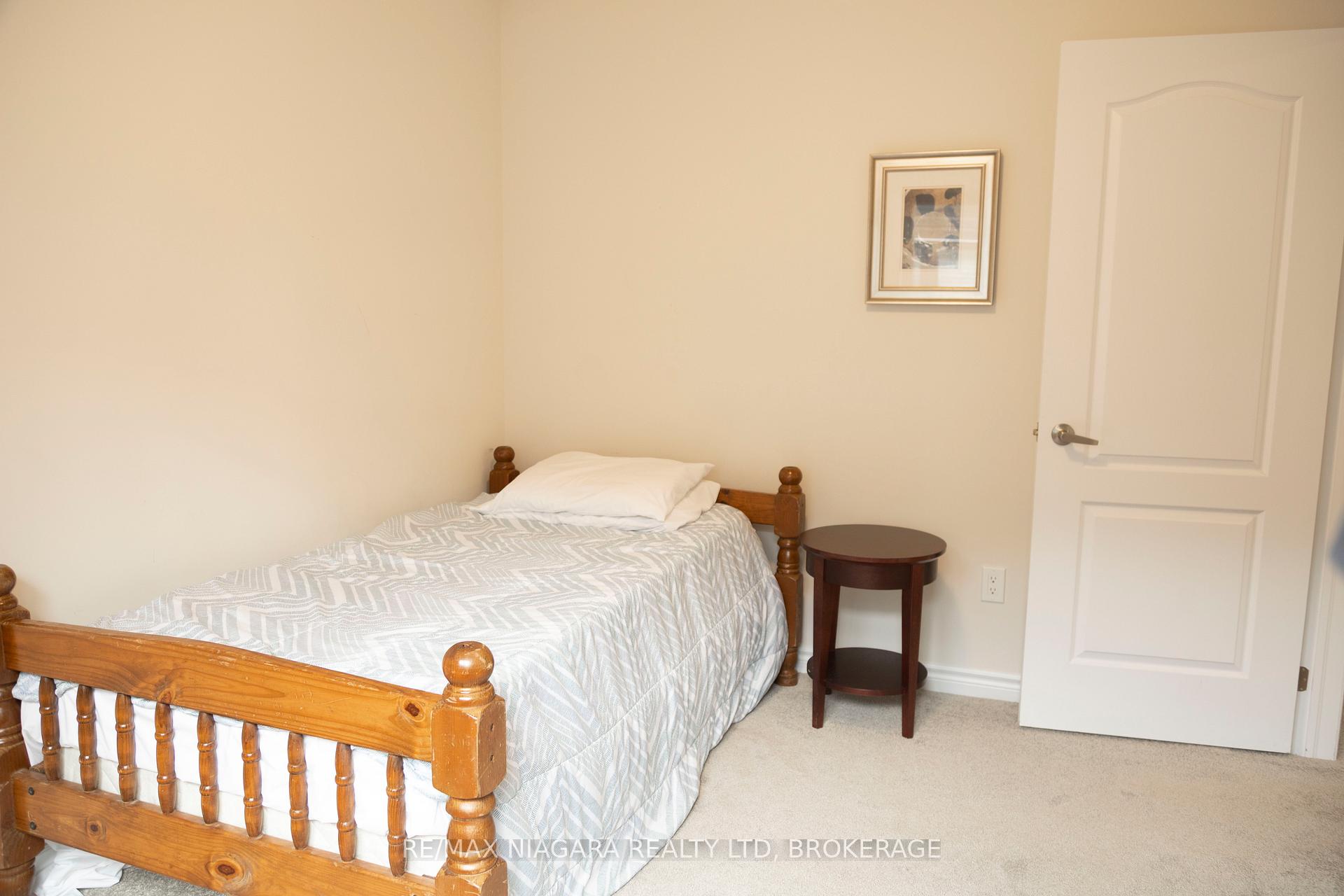 Photo 23 of 22 Peach Street, Thorold, Rolling Meadows — HOMEH