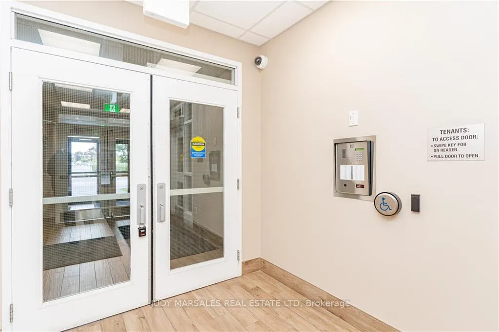 Photo 2 of Unit 312, 170 Rockhaven Lane, Hamilton, Waterdown — HOMEH