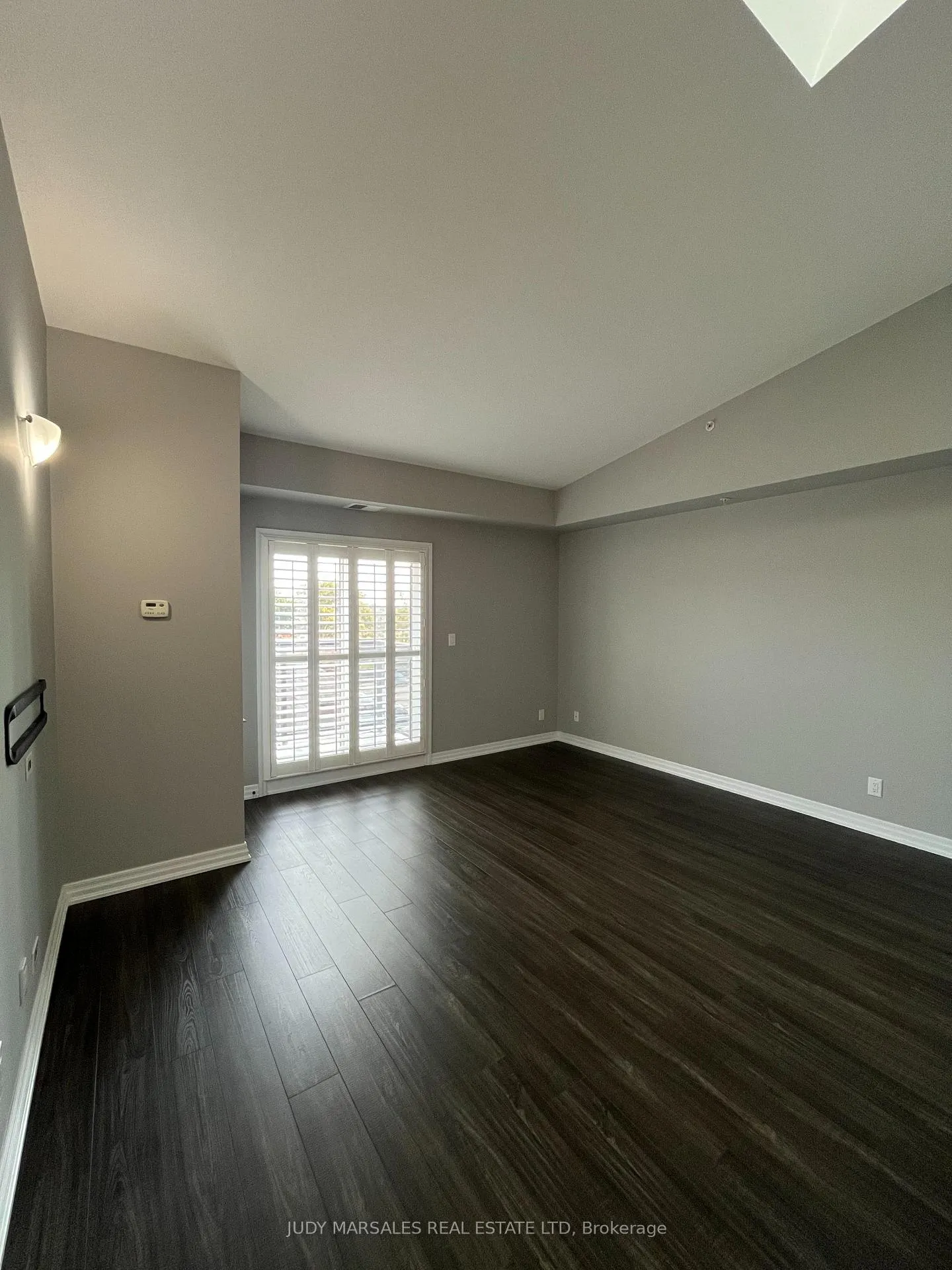 Photo 5 of Unit 312, 170 Rockhaven Lane, Hamilton, Waterdown — HOMEH