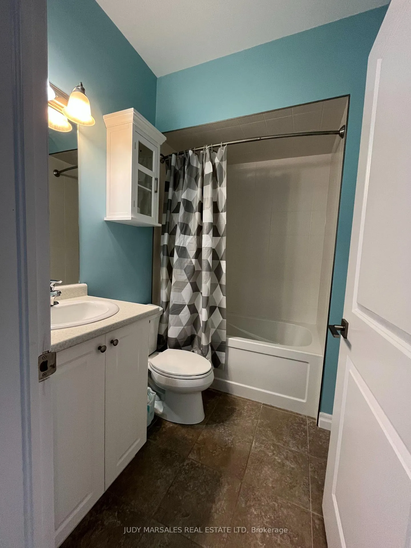 Photo 19 of Unit 312, 170 Rockhaven Lane, Hamilton, Waterdown — HOMEH