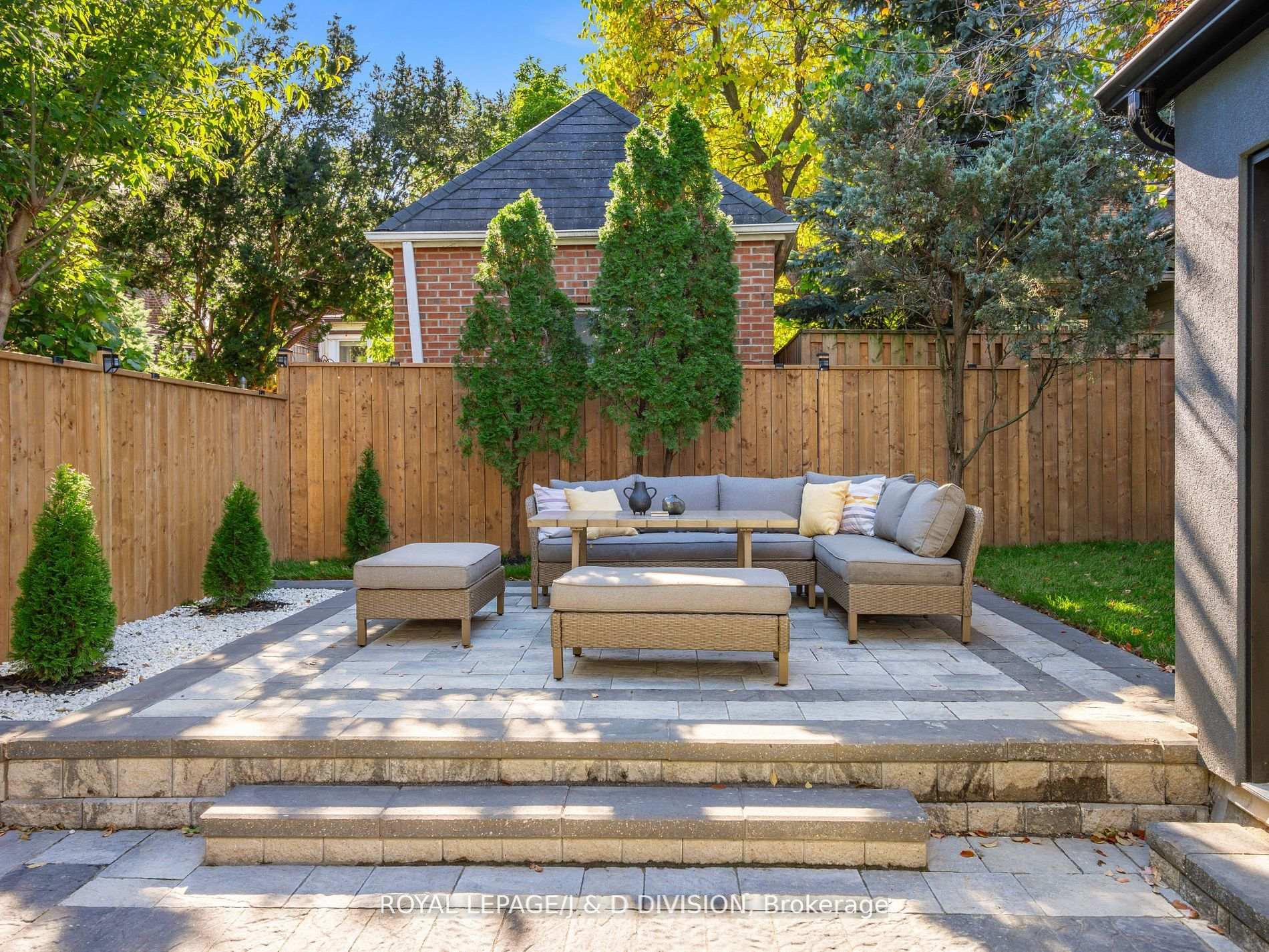 Photo 32 of 79 Chudleigh Avenue, Toronto, Lawrence Park South — HOMEH