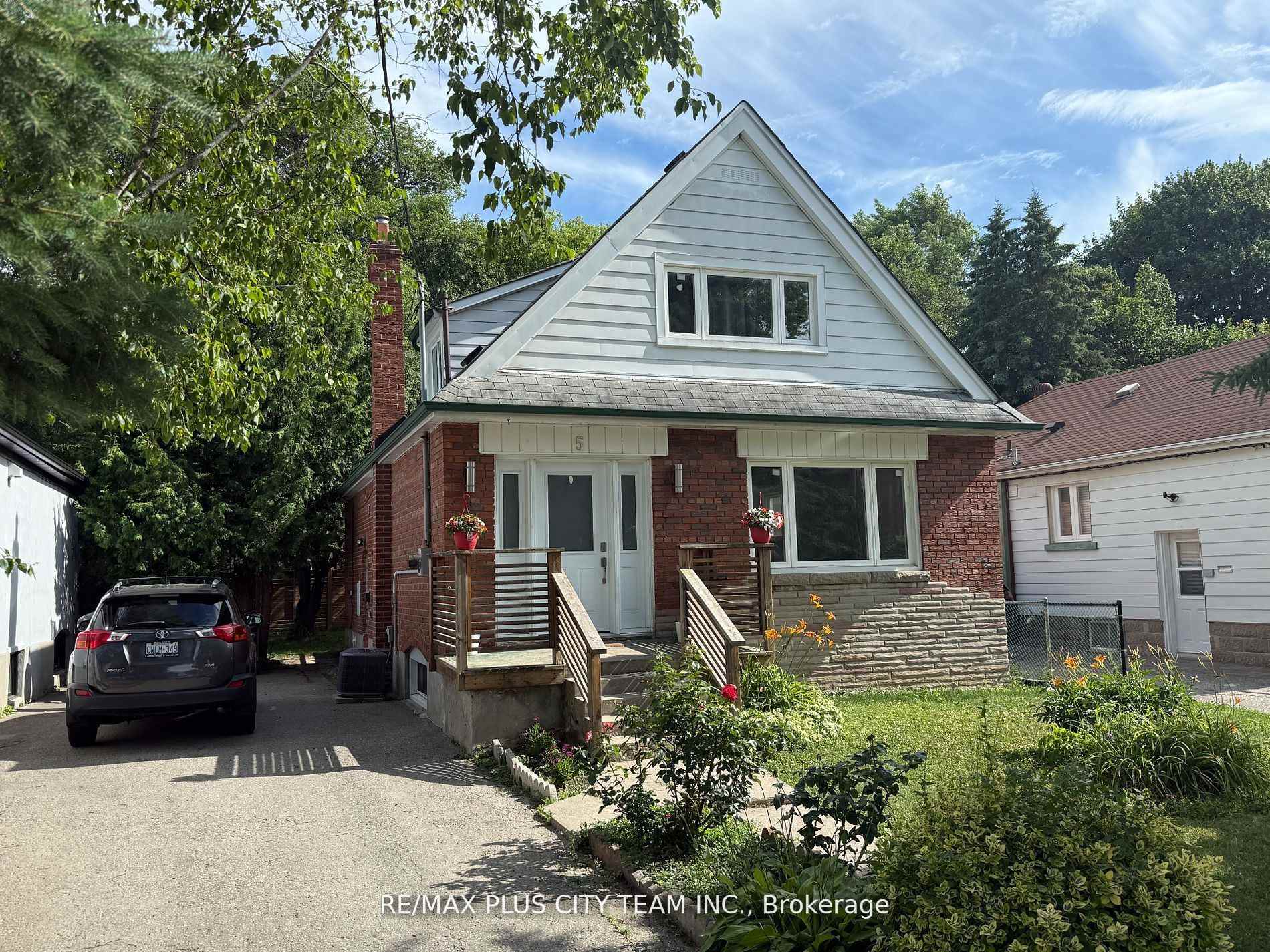 Photo 1 of Unit Lower, 5 Ripon Road, Toronto, Crescent Town — HOMEH