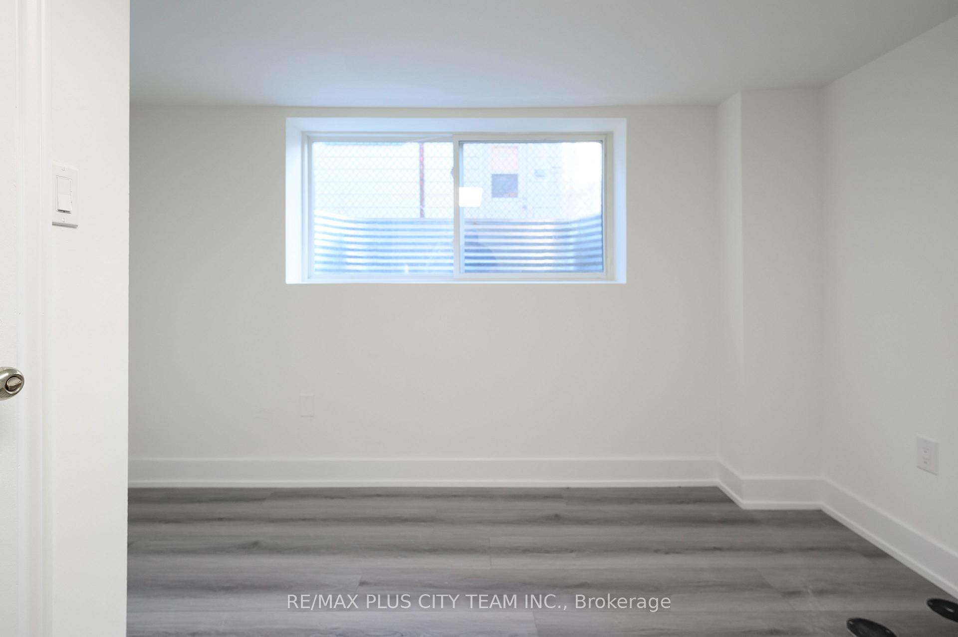 Photo 3 of Unit Lower, 5 Ripon Road, Toronto, Crescent Town — HOMEH