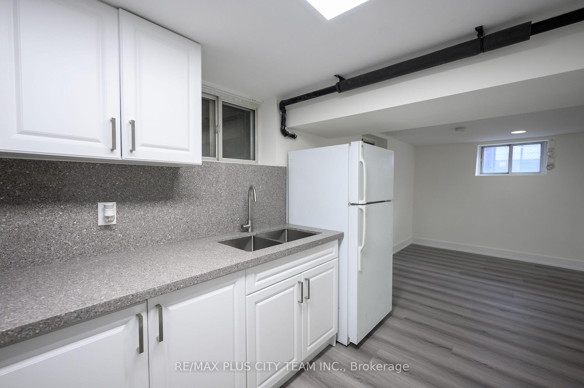 Photo 6 of Unit Lower, 5 Ripon Road, Toronto, Crescent Town — HOMEH
