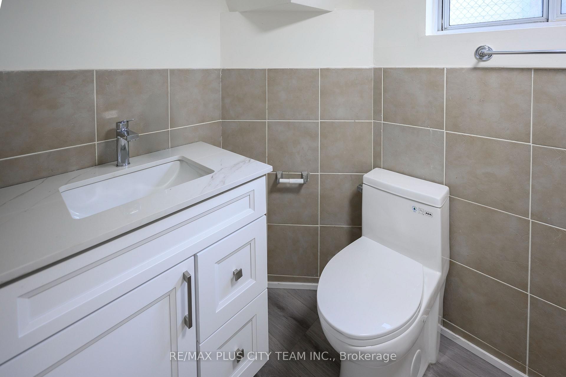 Photo 14 of Unit Lower, 5 Ripon Road, Toronto, Crescent Town — HOMEH