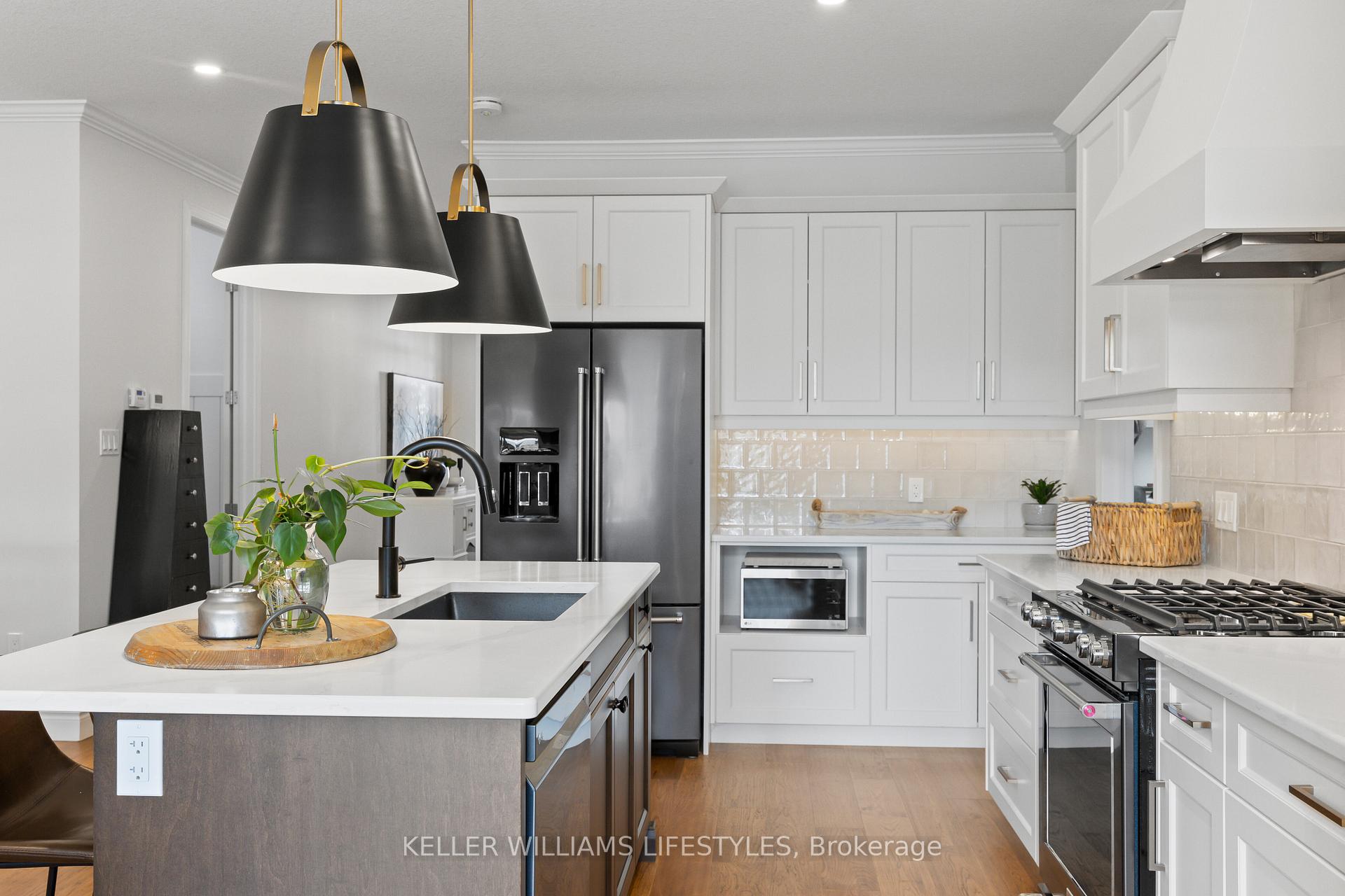 Photo 14 of 114 Aspen Circle, Thames Centre, Thorndale — HOMEH