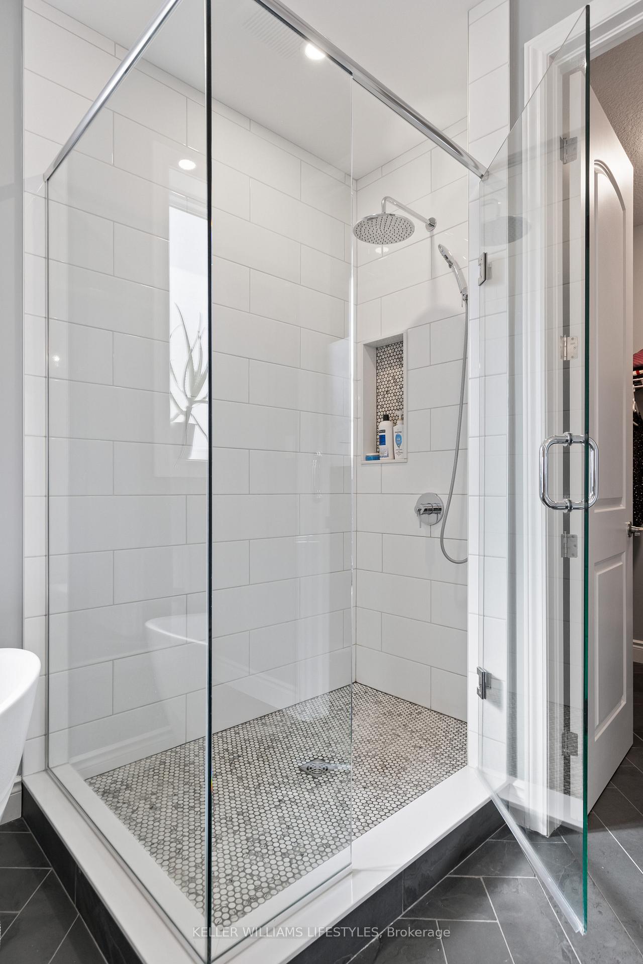 Photo 36 of 114 Aspen Circle, Thames Centre, Thorndale — HOMEH