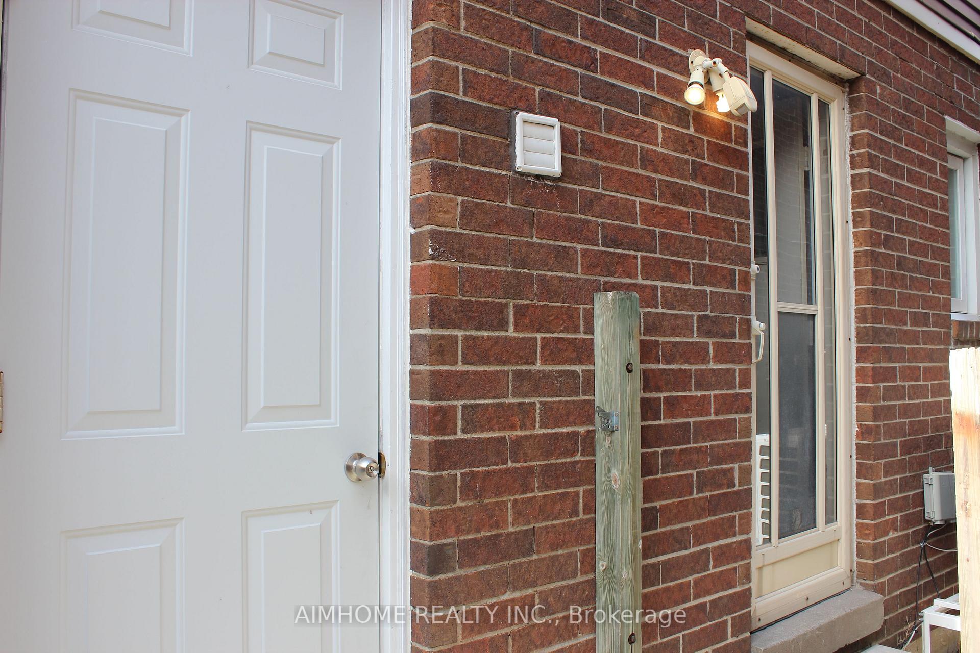 Photo 2 of Unit Bsmt, 85 River Grove Drive, Scarborough, Steeles — HOMEH