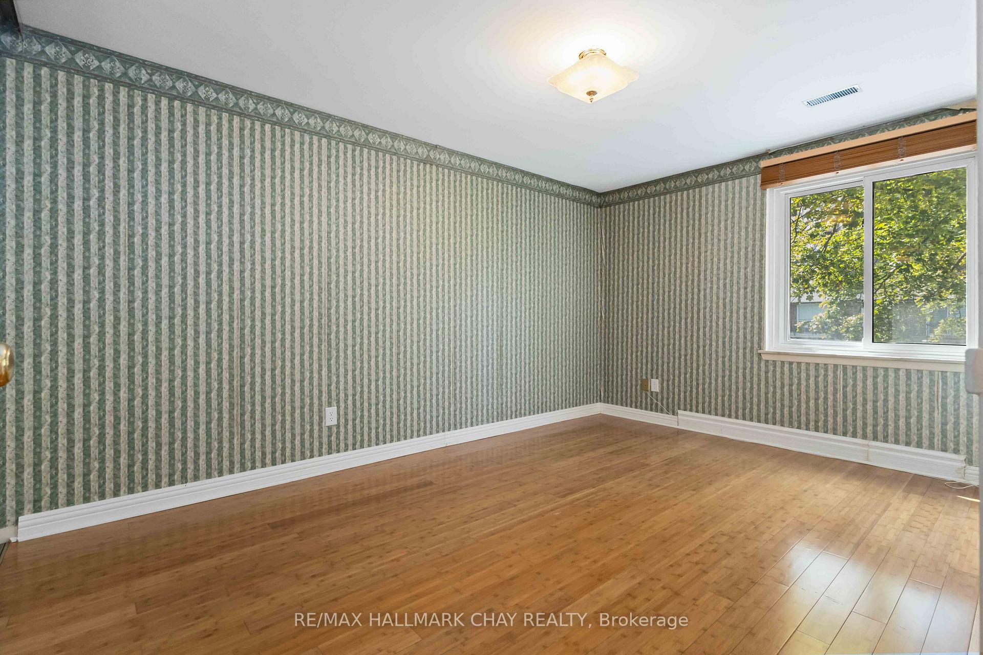 Photo 14 of 67 Heatherside Drive, Scarborough, L'Amoreaux — HOMEH