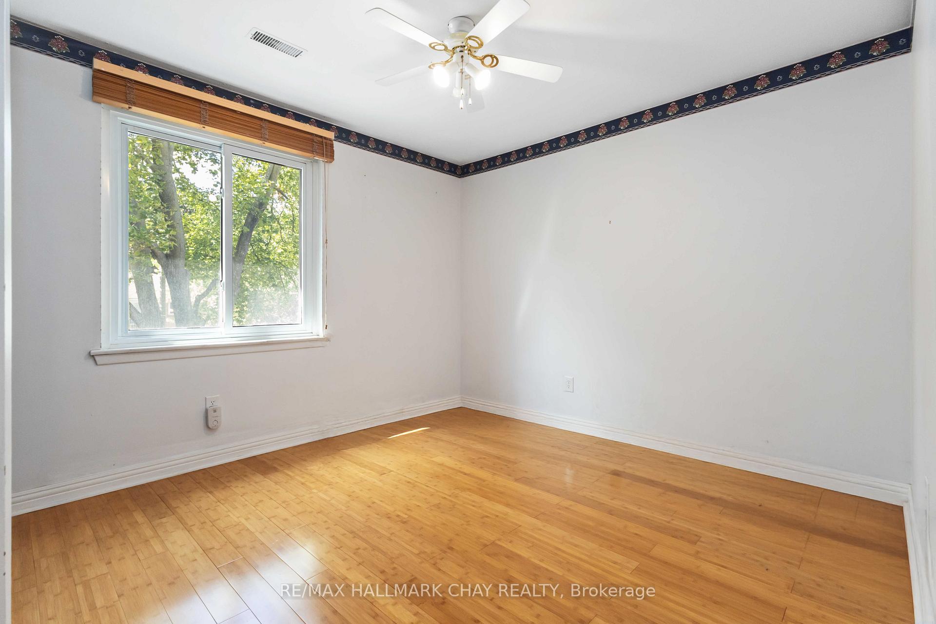 Photo 18 of 67 Heatherside Drive, Scarborough, L'Amoreaux — HOMEH