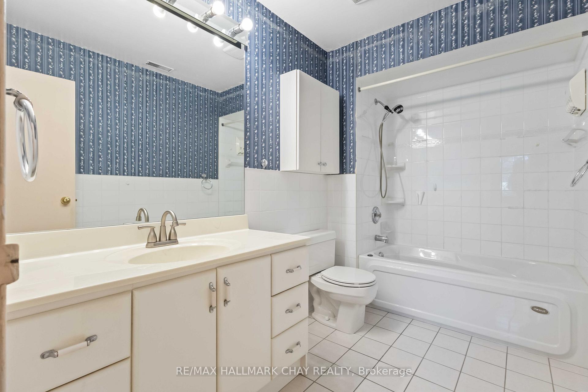 Photo 21 of 67 Heatherside Drive, Scarborough, L'Amoreaux — HOMEH