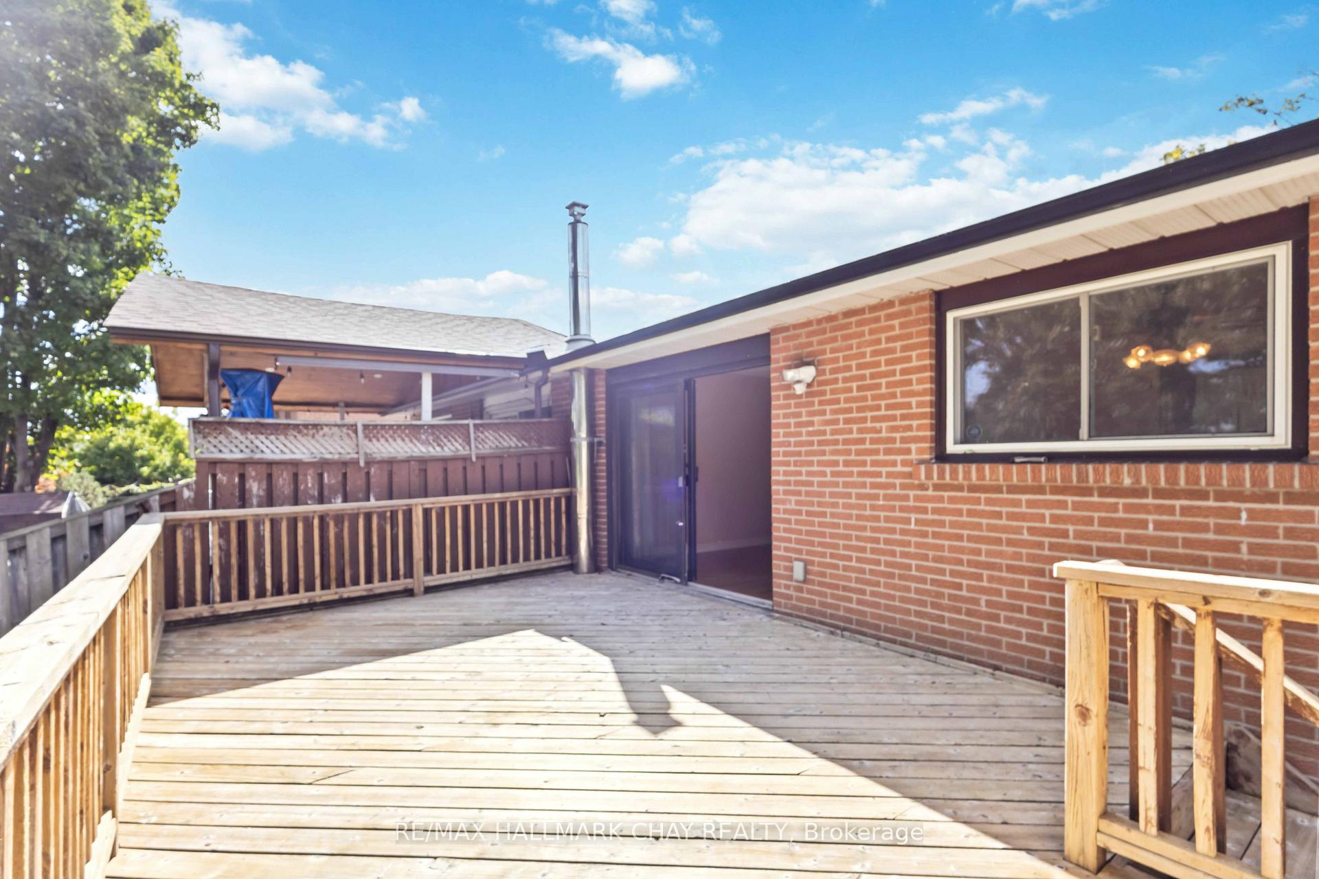 Photo 27 of 67 Heatherside Drive, Scarborough, L'Amoreaux — HOMEH
