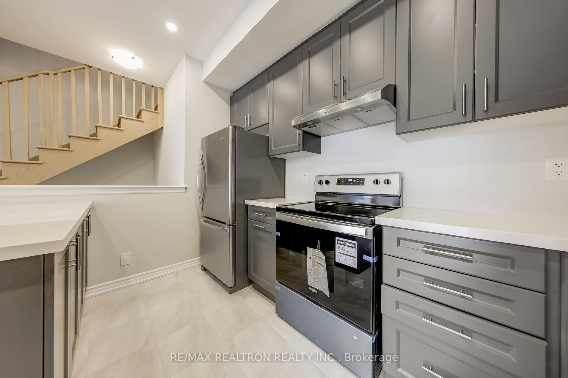 Photo 54 of 31 Schmidt Lane, Markham, Angus Glen — HOMEH