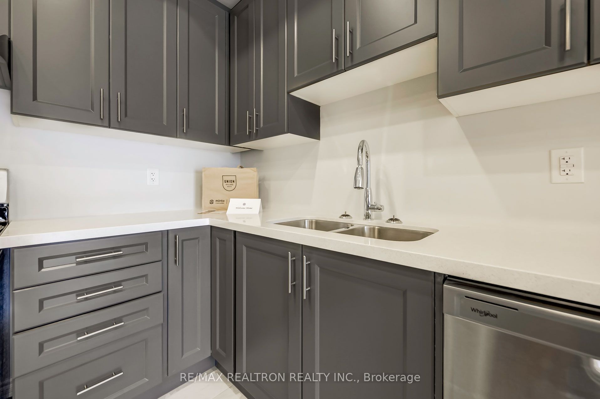 Photo 52 of 31 Schmidt Lane, Markham, Angus Glen — HOMEH