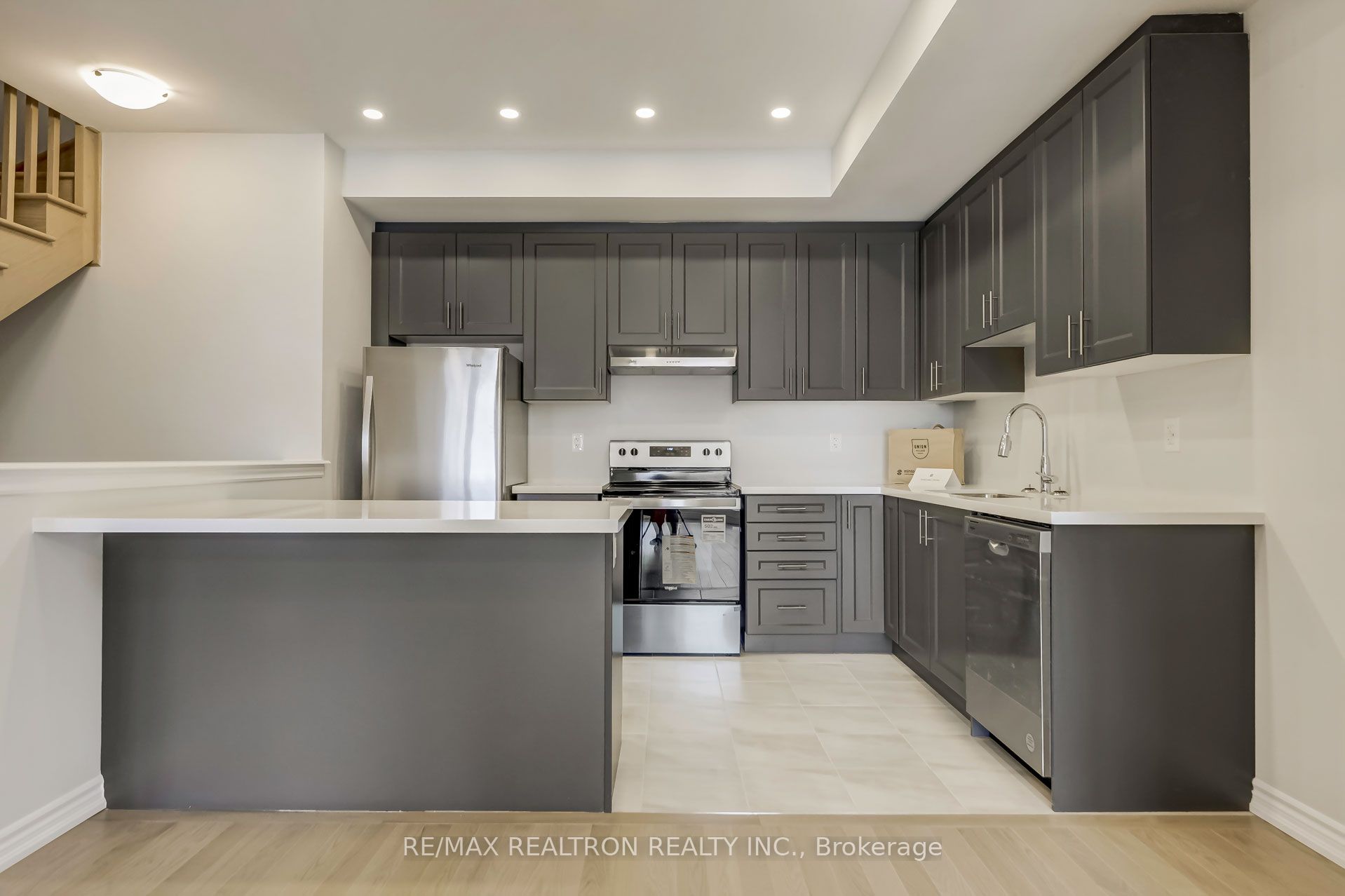 Photo 50 of 31 Schmidt Lane, Markham, Angus Glen — HOMEH
