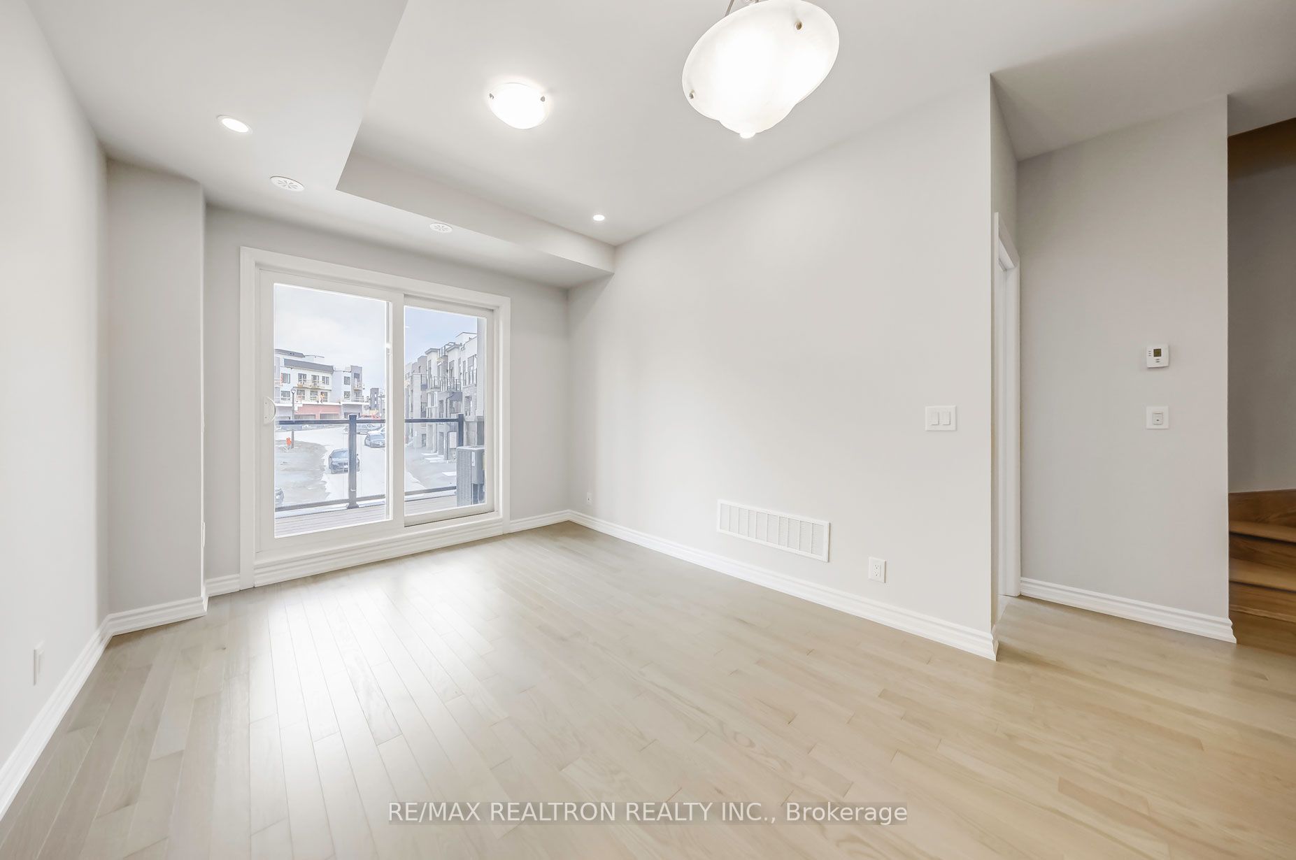 Photo 58 of 31 Schmidt Lane, Markham, Angus Glen — HOMEH