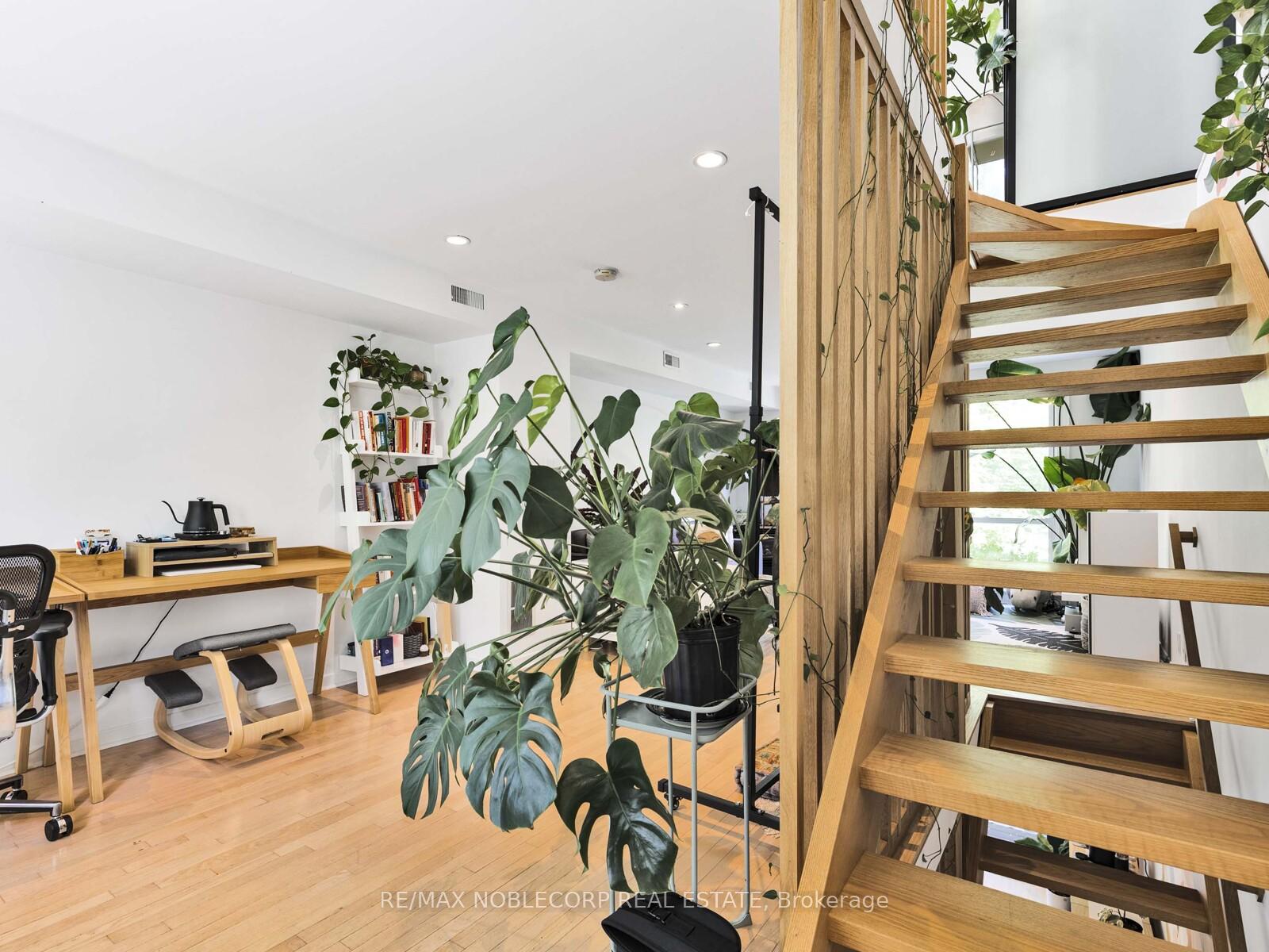 Photo 11 of 11 Hill crest Avenue, Toronto, Cabbagetown-South St. James Town — HOMEH