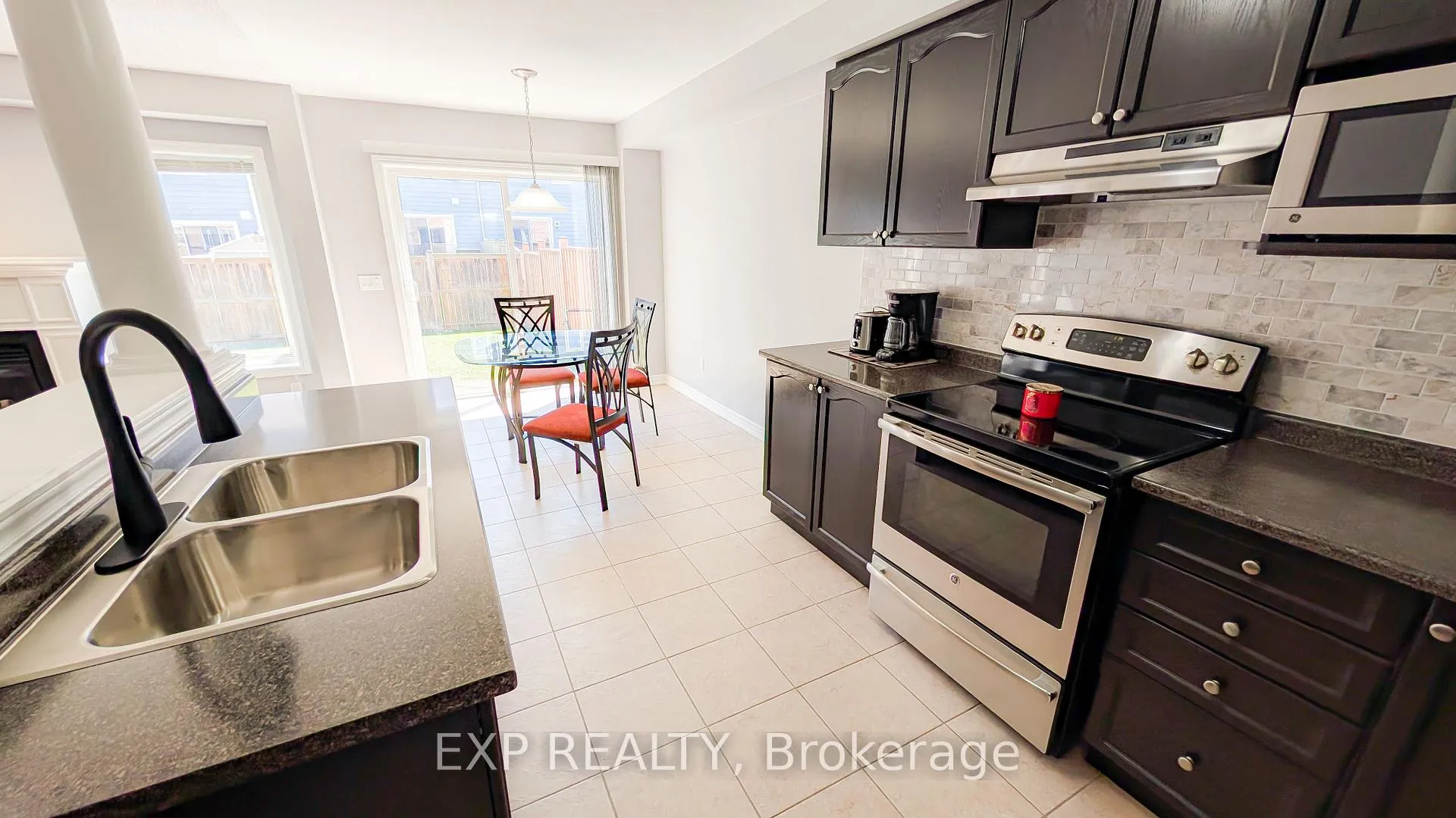 Photo 10 of 30 Juneberry Road, Thorold, Confederation Heights — HOMEH