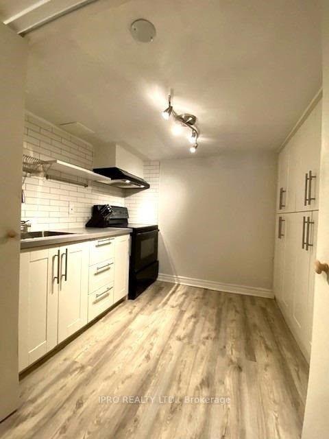 Photo 8 of Unit Bsmt, 17 Glebe Road E, Toronto, Mount Pleasant West — HOMEH