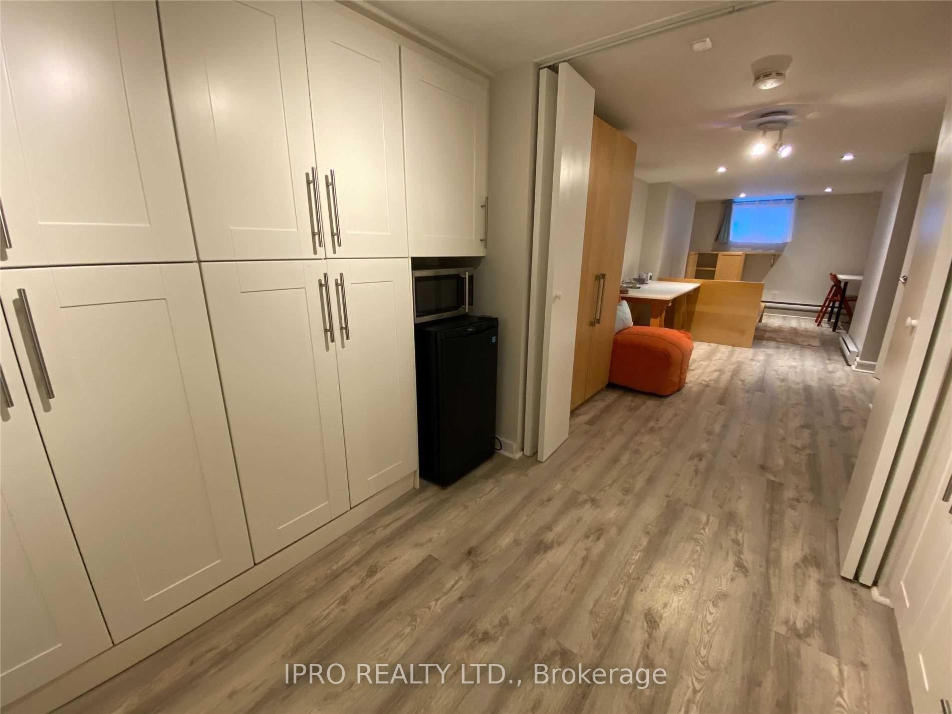 Photo 9 of Unit Bsmt, 17 Glebe Road E, Toronto, Mount Pleasant West — HOMEH