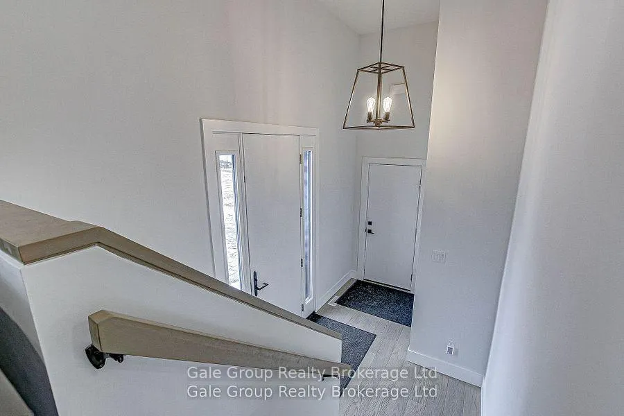 Photo 4 of 95 Henry Street, Strathroy-Caradoc, SE — HOMEH