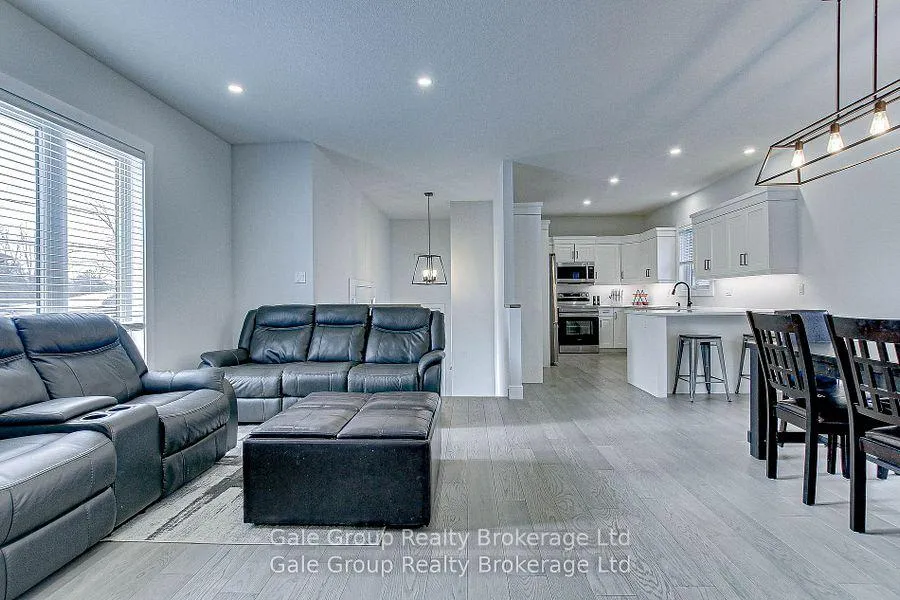Photo 10 of 95 Henry Street, Strathroy-Caradoc, SE — HOMEH