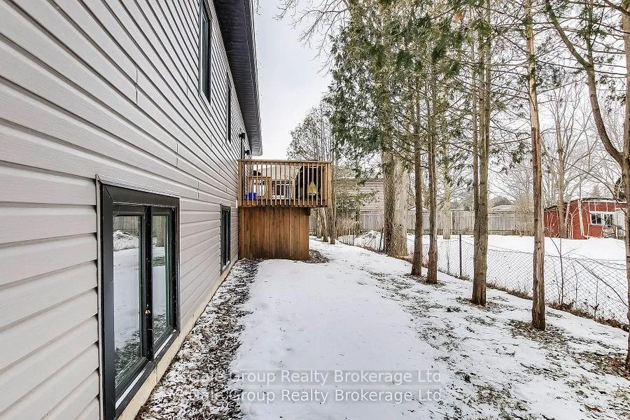 Photo 25 of 95 Henry Street, Strathroy-Caradoc, SE — HOMEH