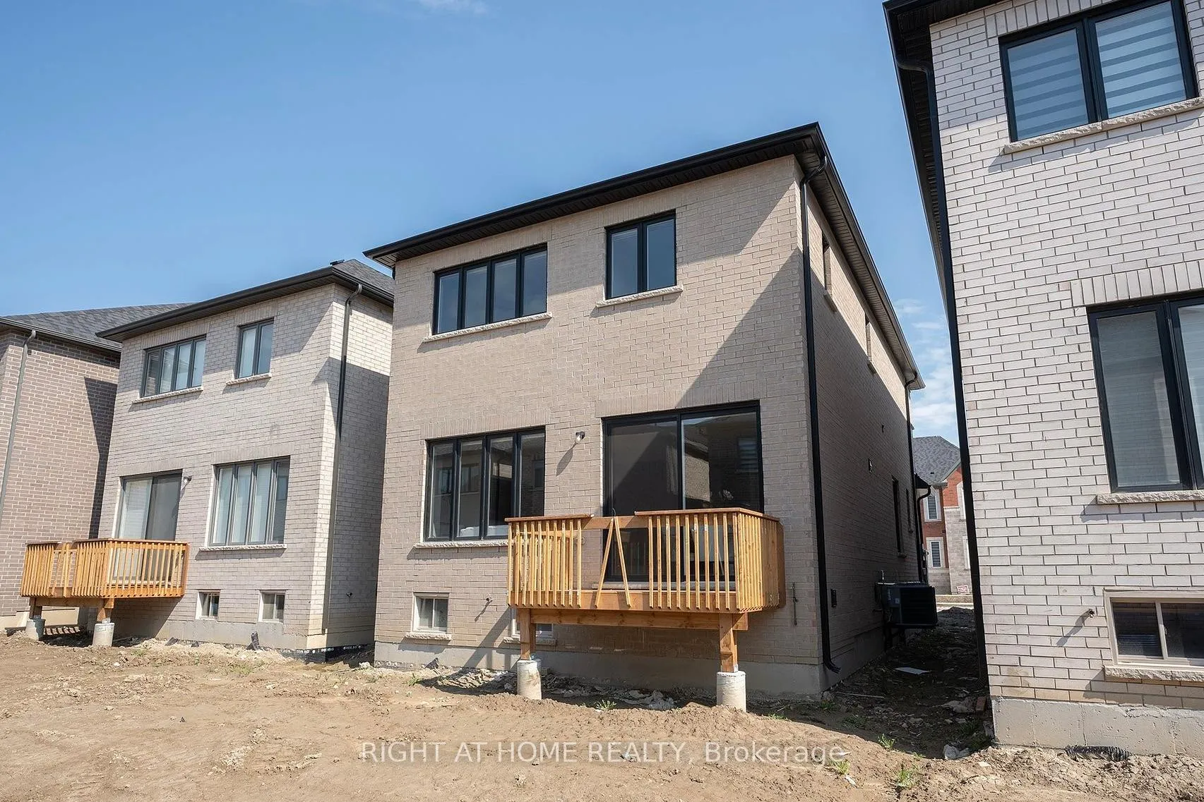 Photo 32 of 16 Vincena Road, Caledon, Rural Caledon — HOMEH