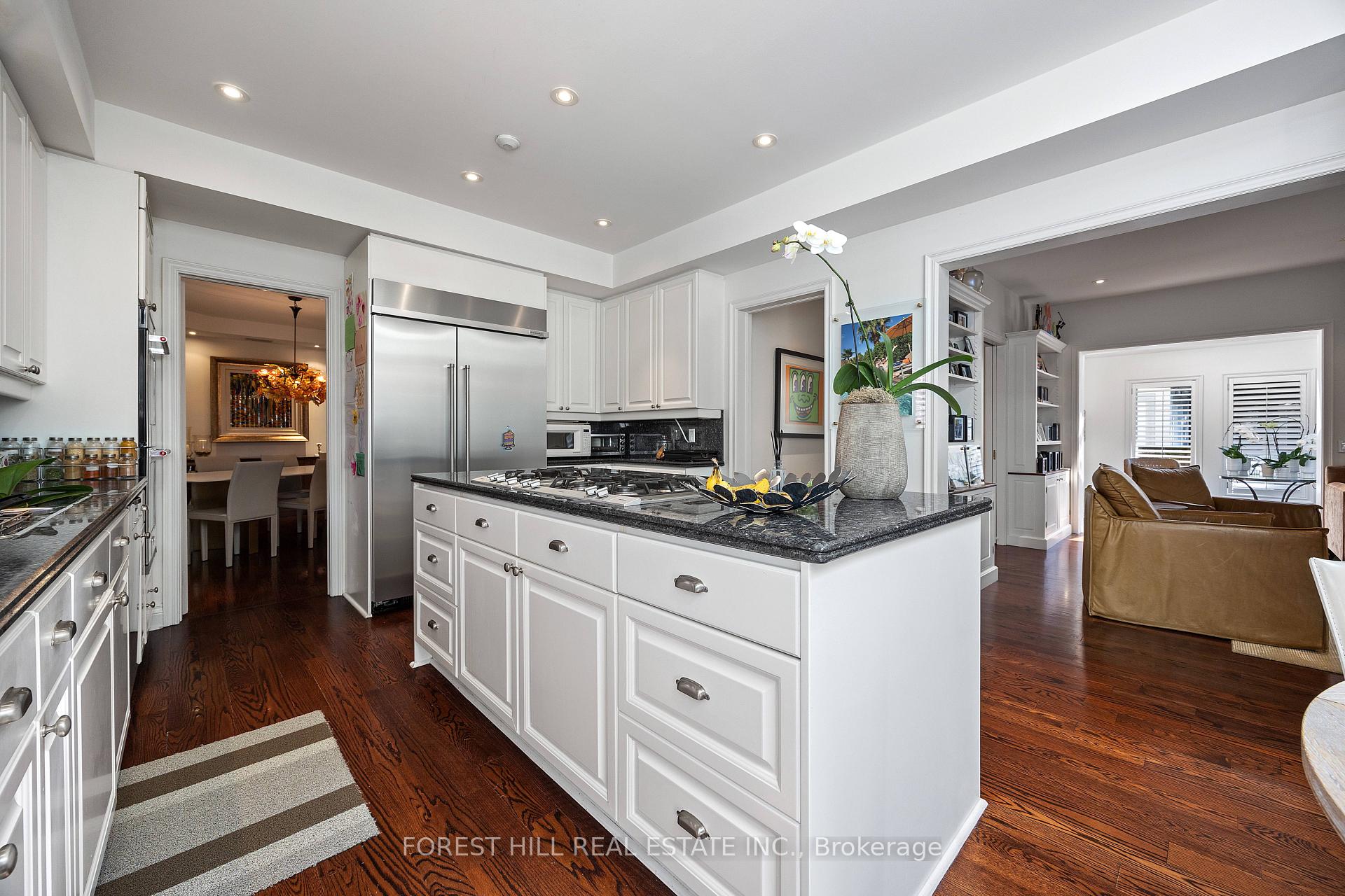 Photo 7 of 88 Yonge Boulevard, Toronto, Bedford Park-Nortown — HOMEH