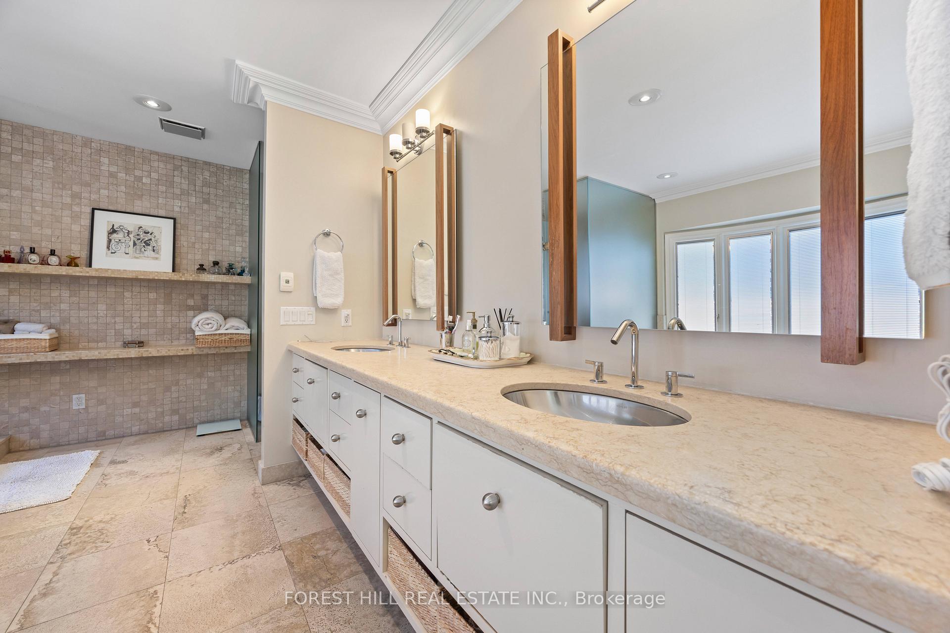 Photo 15 of 88 Yonge Boulevard, Toronto, Bedford Park-Nortown — HOMEH